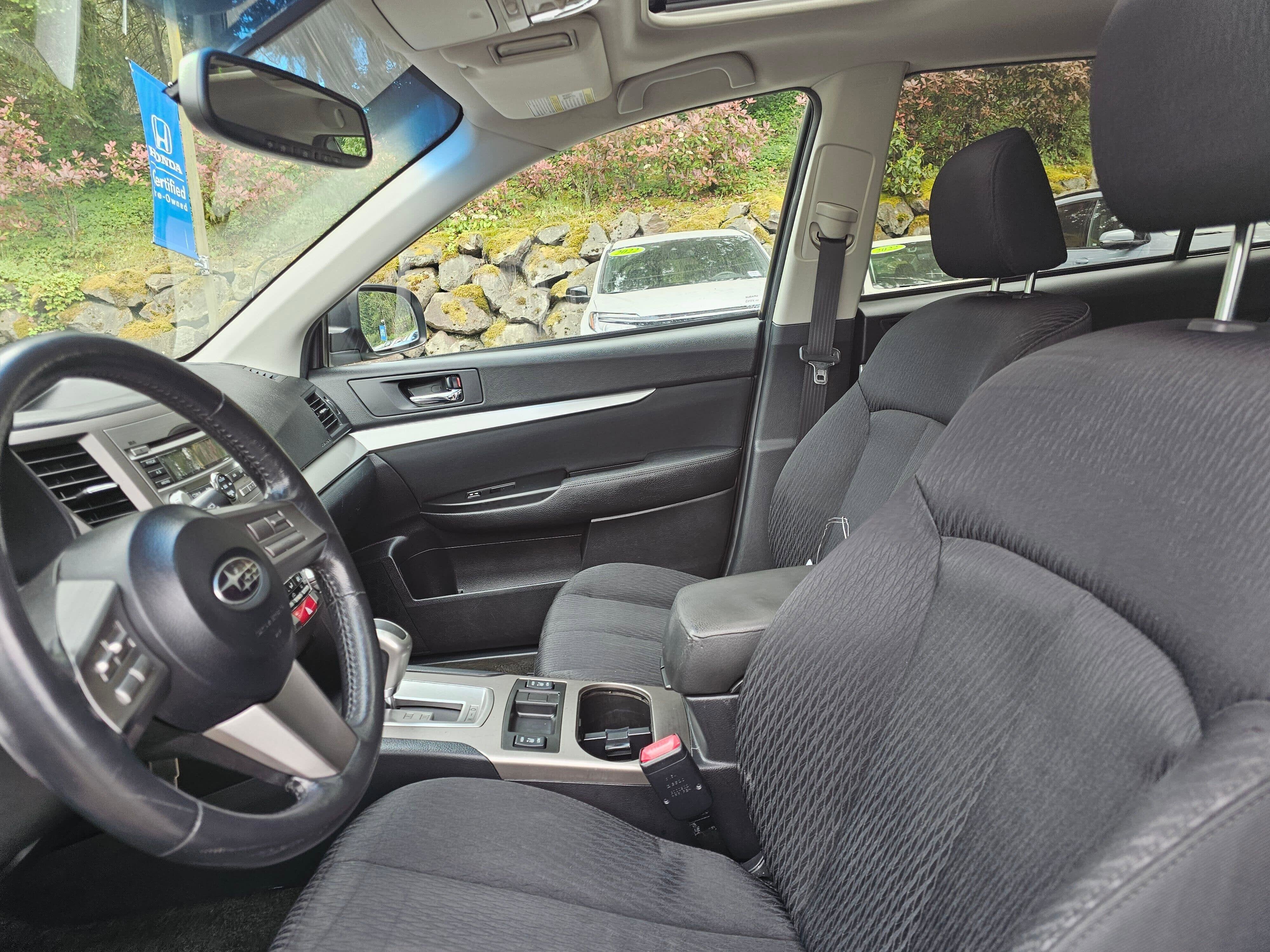 2011 Subaru Outback 2.5i Prem AWP/Pwr Moon