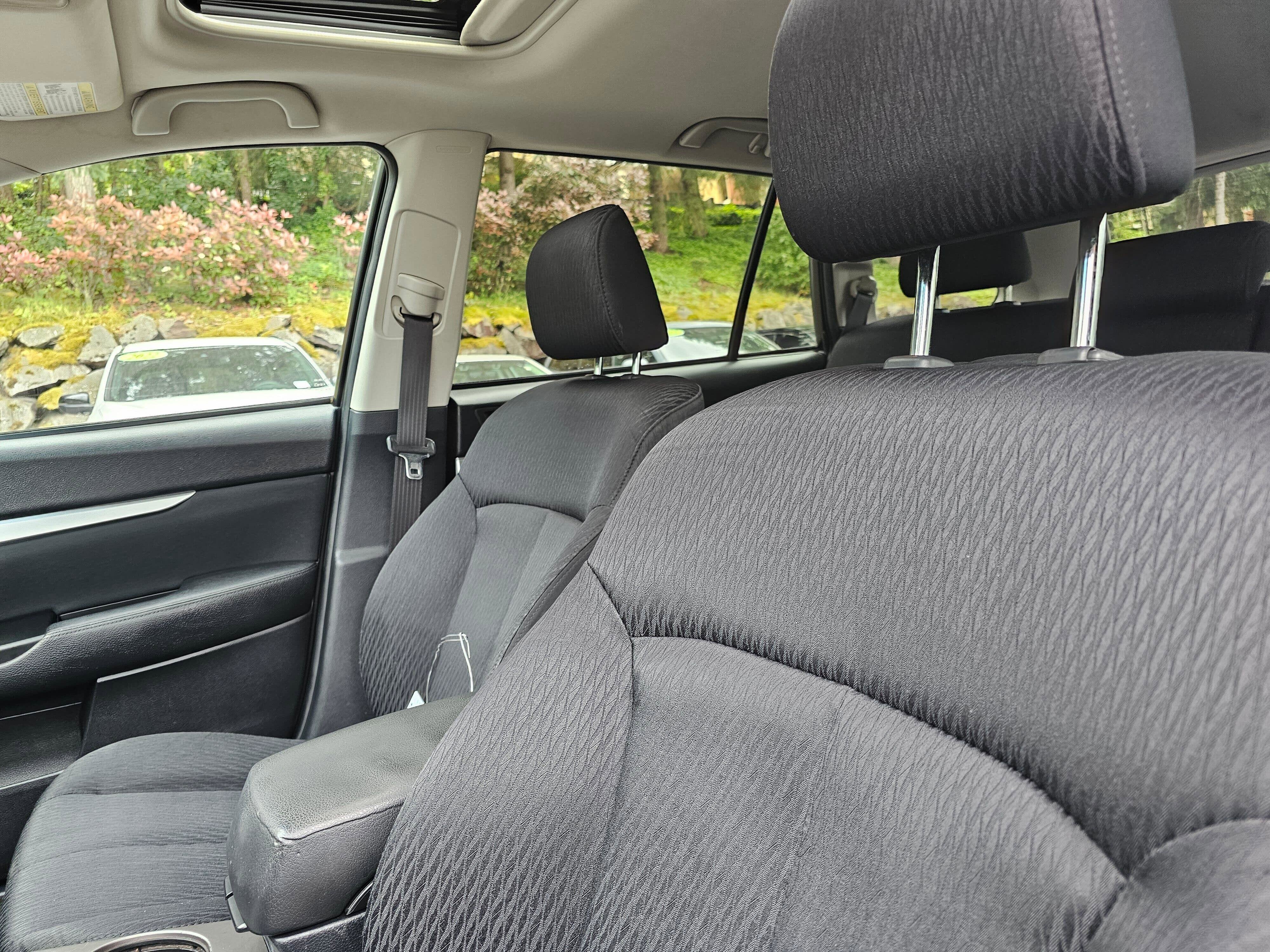 2011 Subaru Outback 2.5i Prem AWP/Pwr Moon