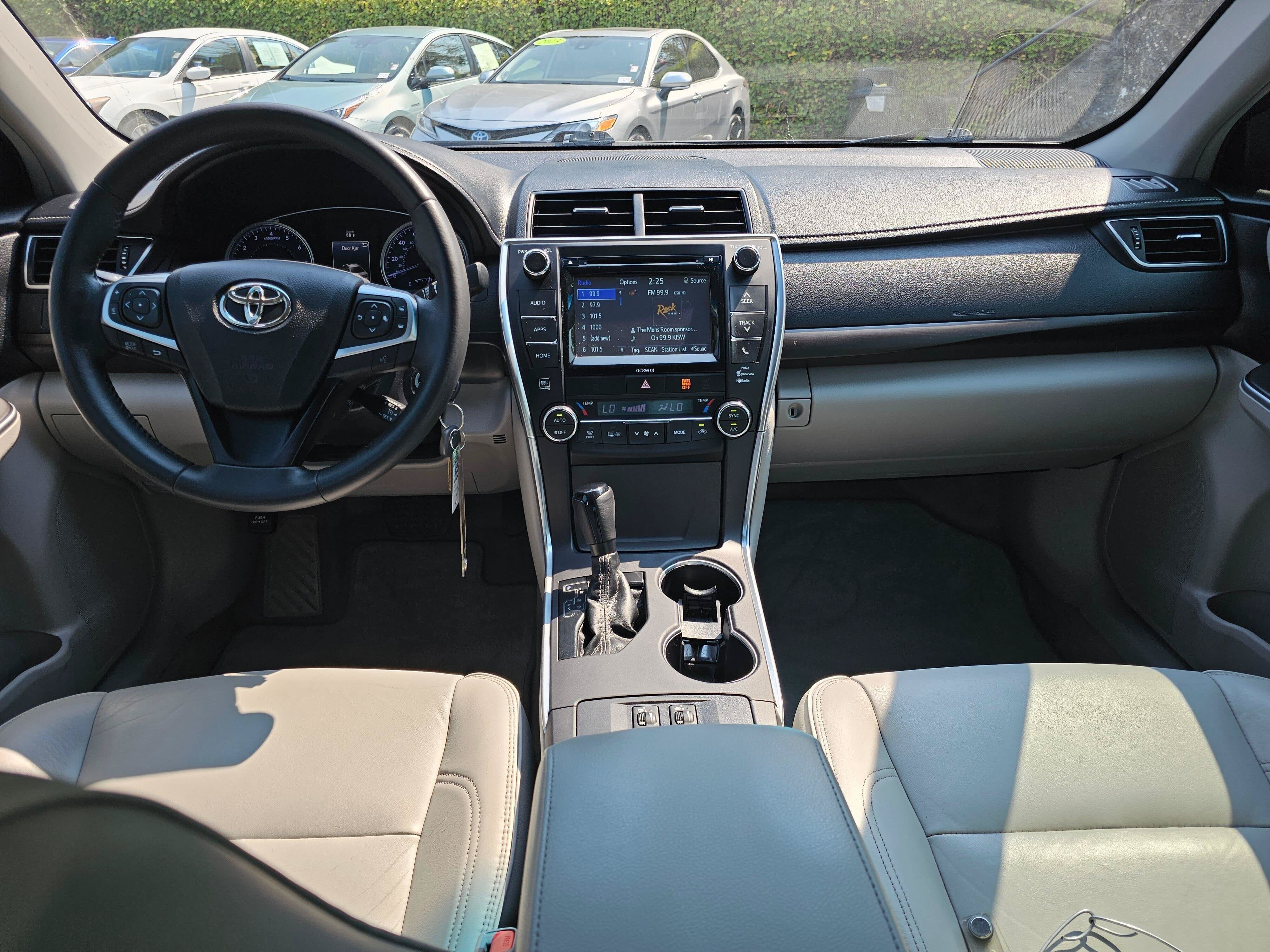 2017 Toyota Camry XLE