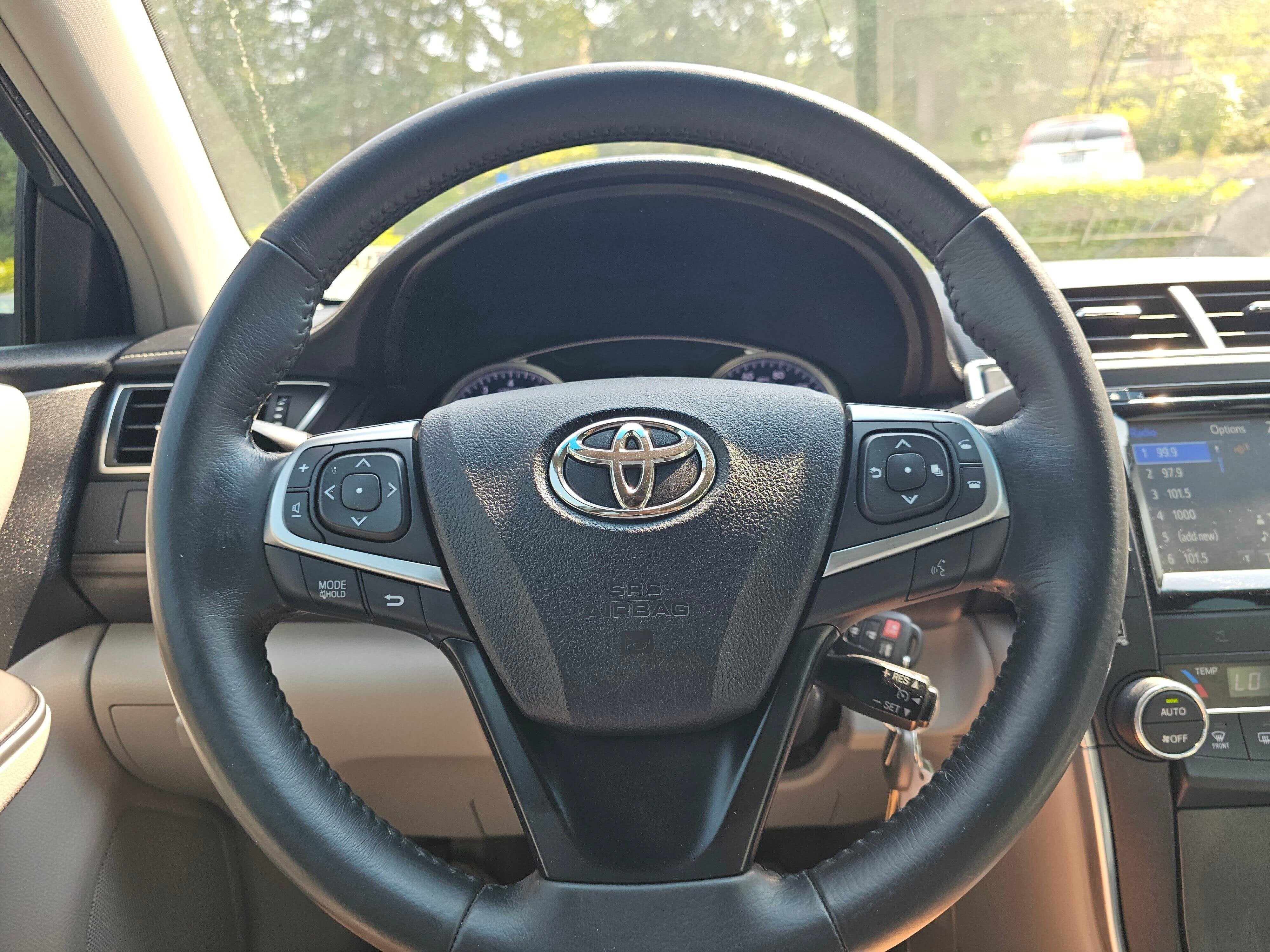 2017 Toyota Camry XLE