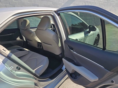 2023 Toyota Camry Hybrid XLE