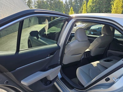 2023 Toyota Camry Hybrid XLE