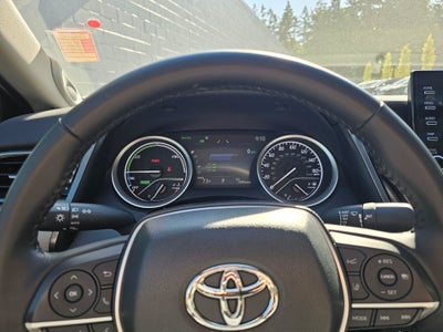 2023 Toyota Camry Hybrid XLE