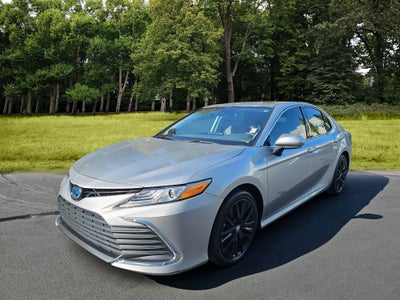 2023 Toyota Camry Hybrid XLE