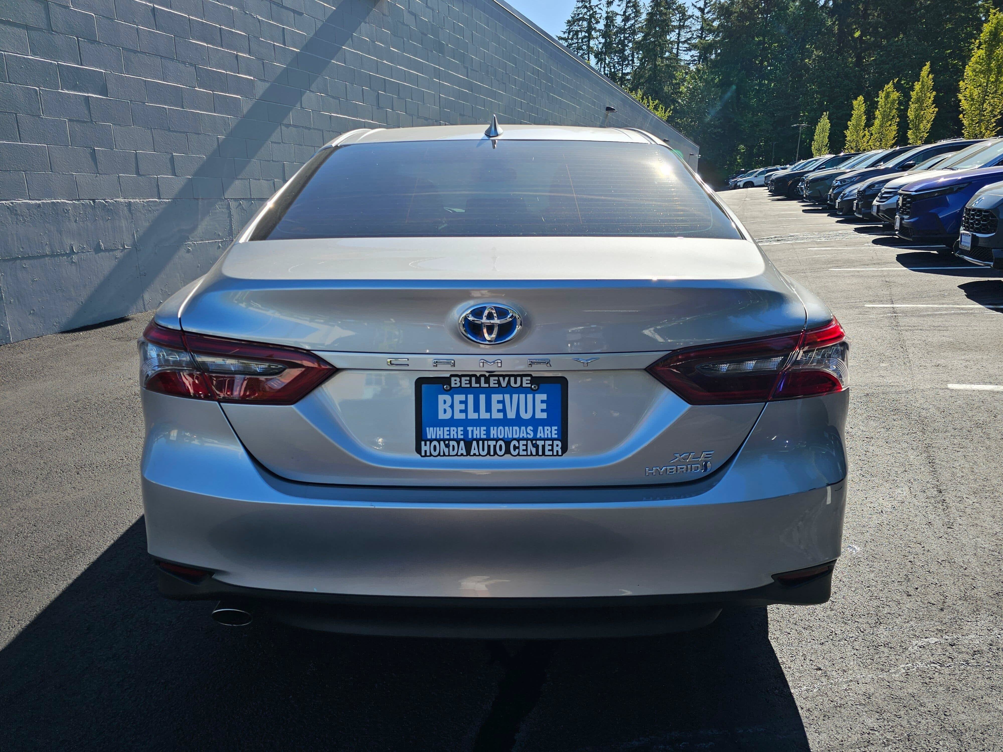 2023 Toyota Camry Hybrid XLE