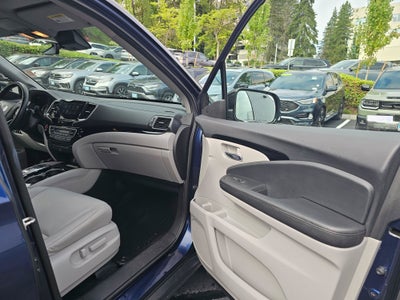 2020 Honda Pilot Touring 8-Passenger
