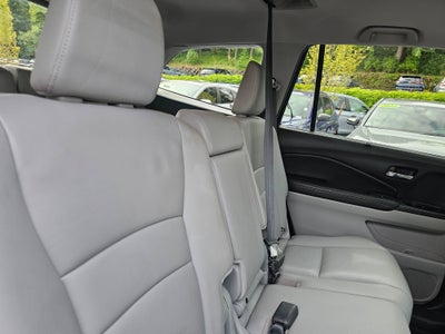 2020 Honda Pilot Touring 8-Passenger