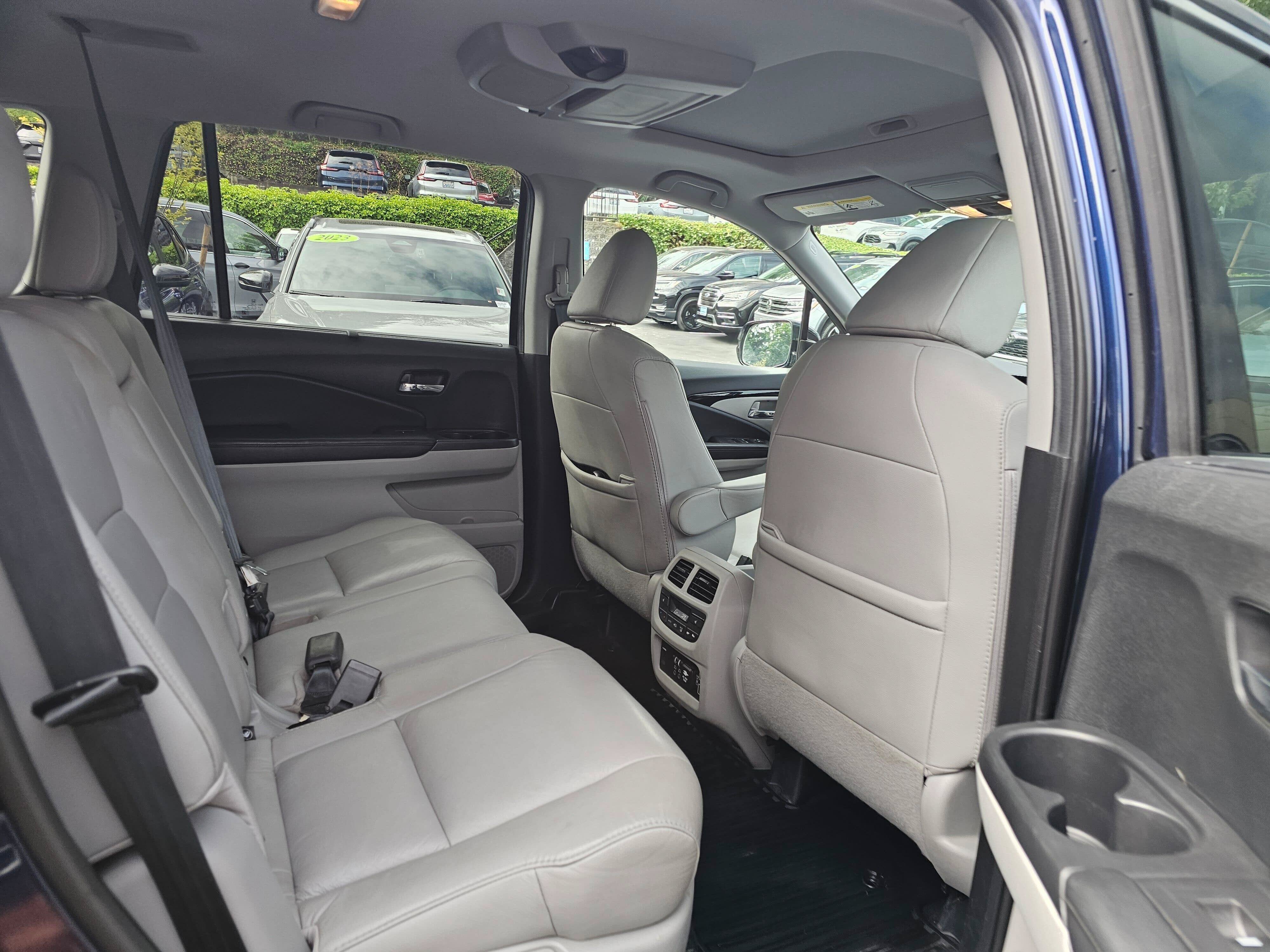 2020 Honda Pilot Touring 8-Passenger