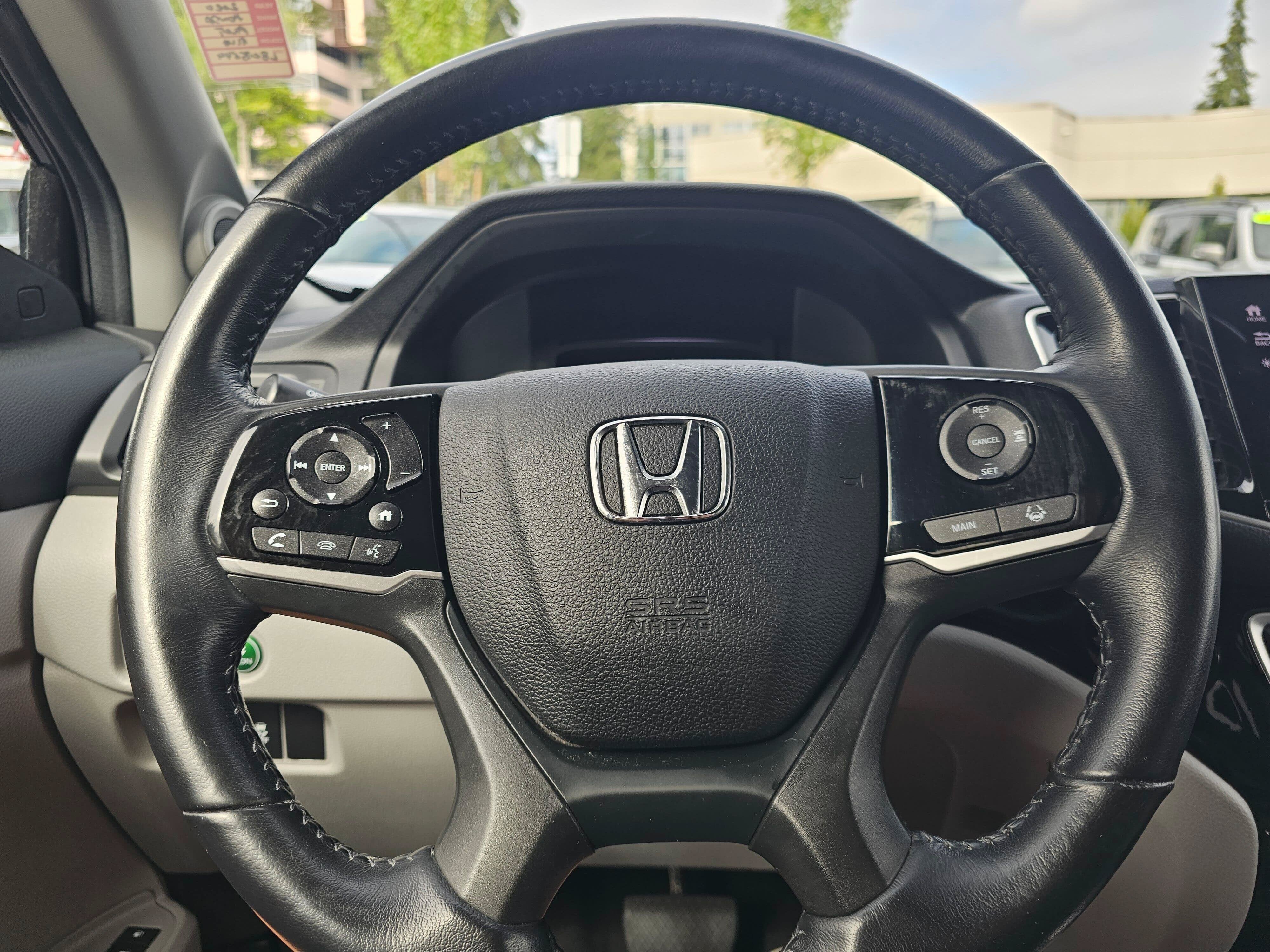 2020 Honda Pilot Touring 8-Passenger