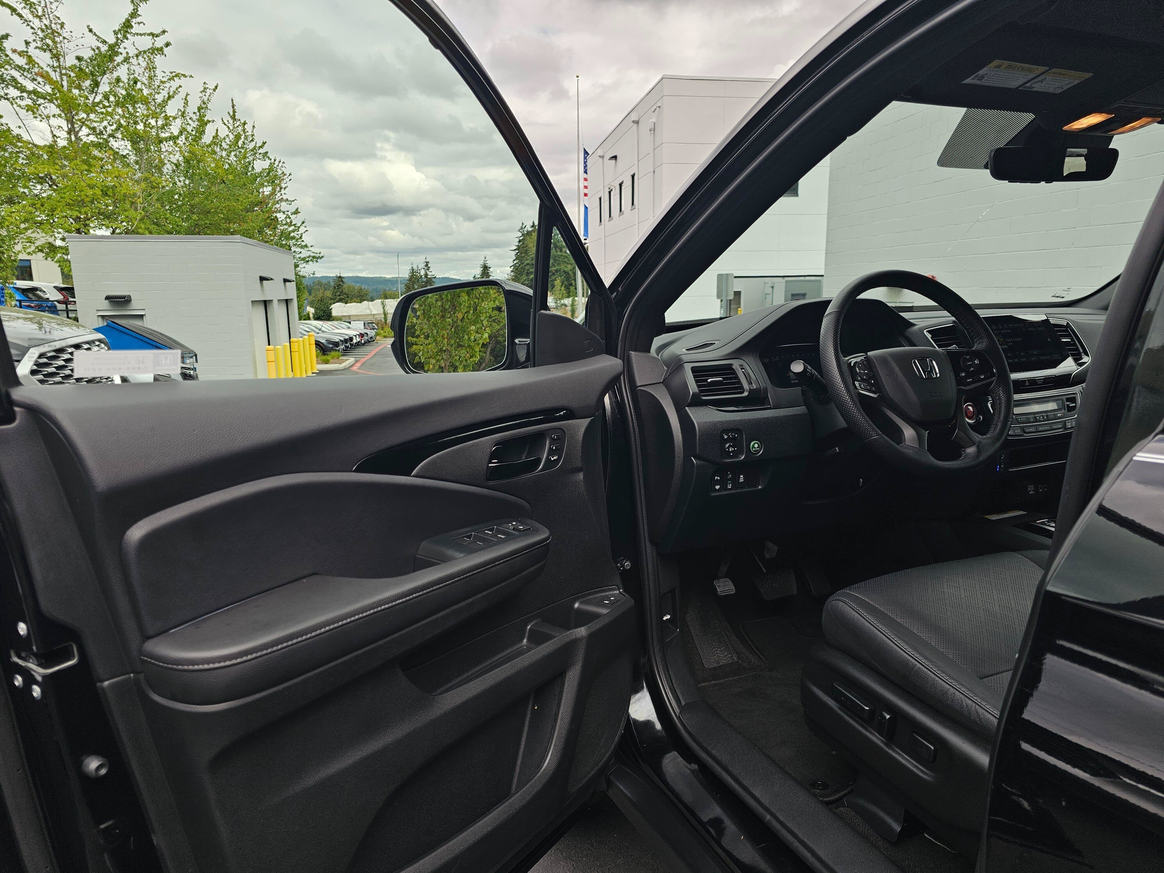 2023 Honda Passport Elite