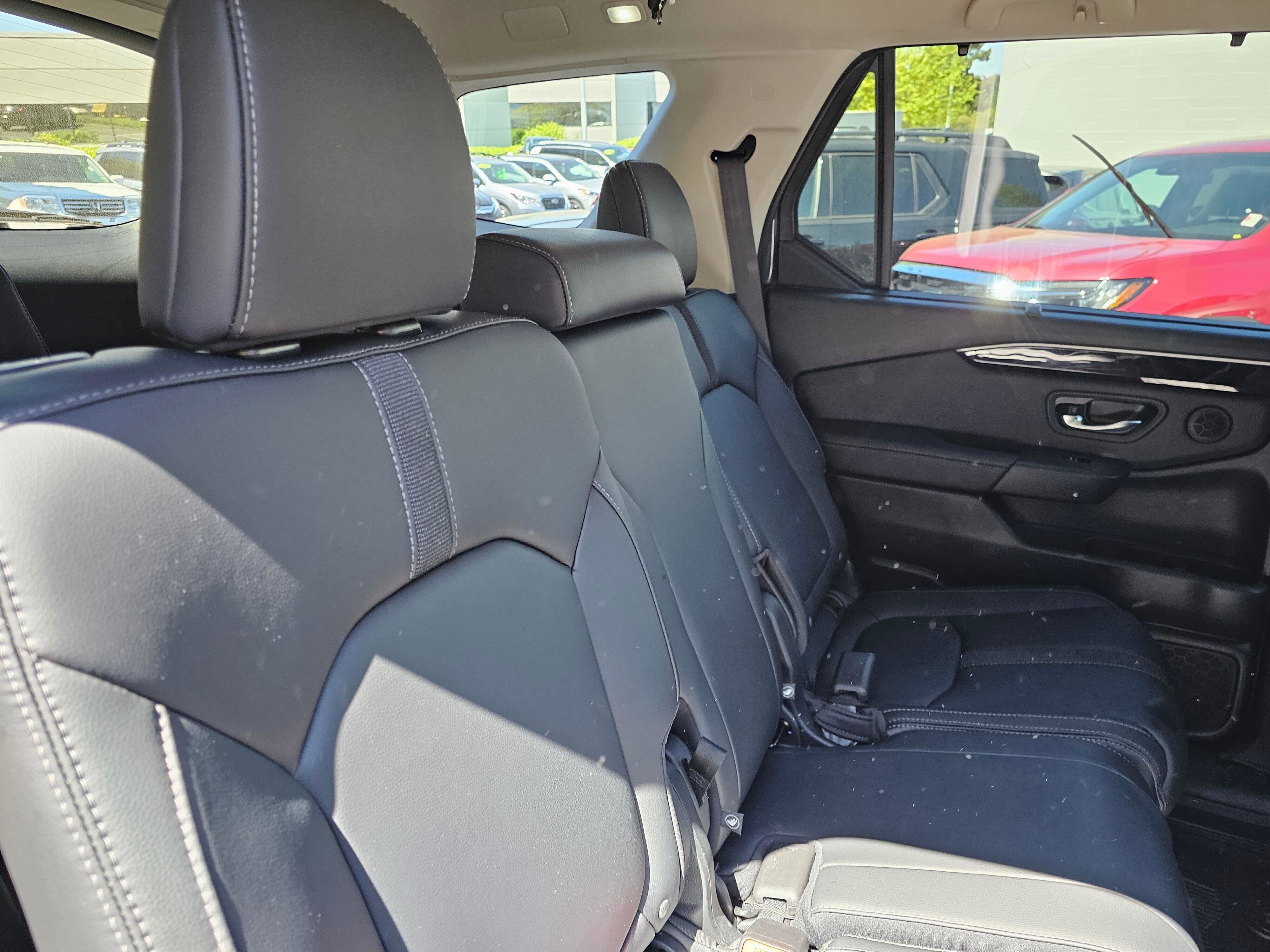 2023 Honda Pilot EX-L 8 Passenger