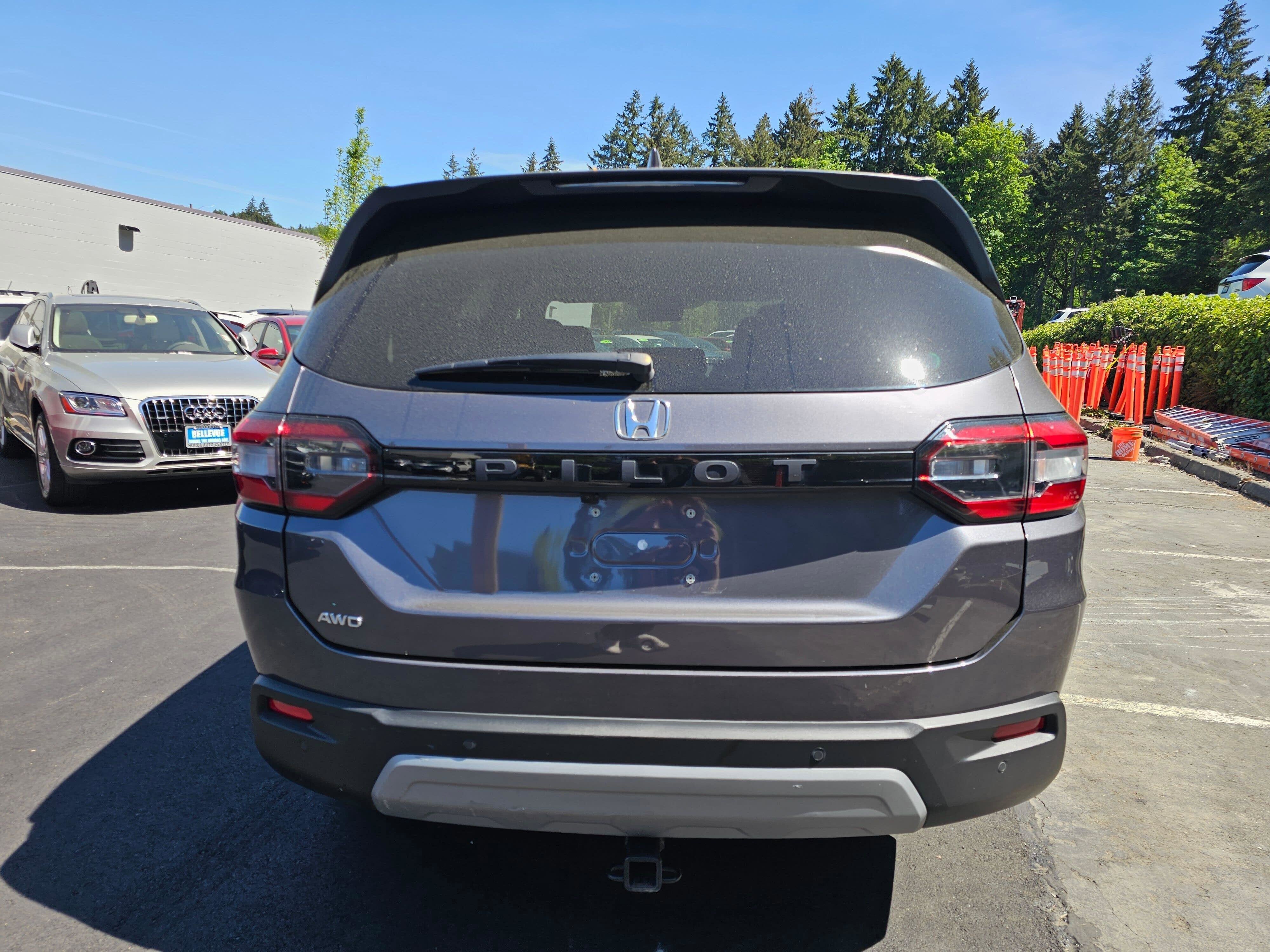 2023 Honda Pilot EX-L 8 Passenger