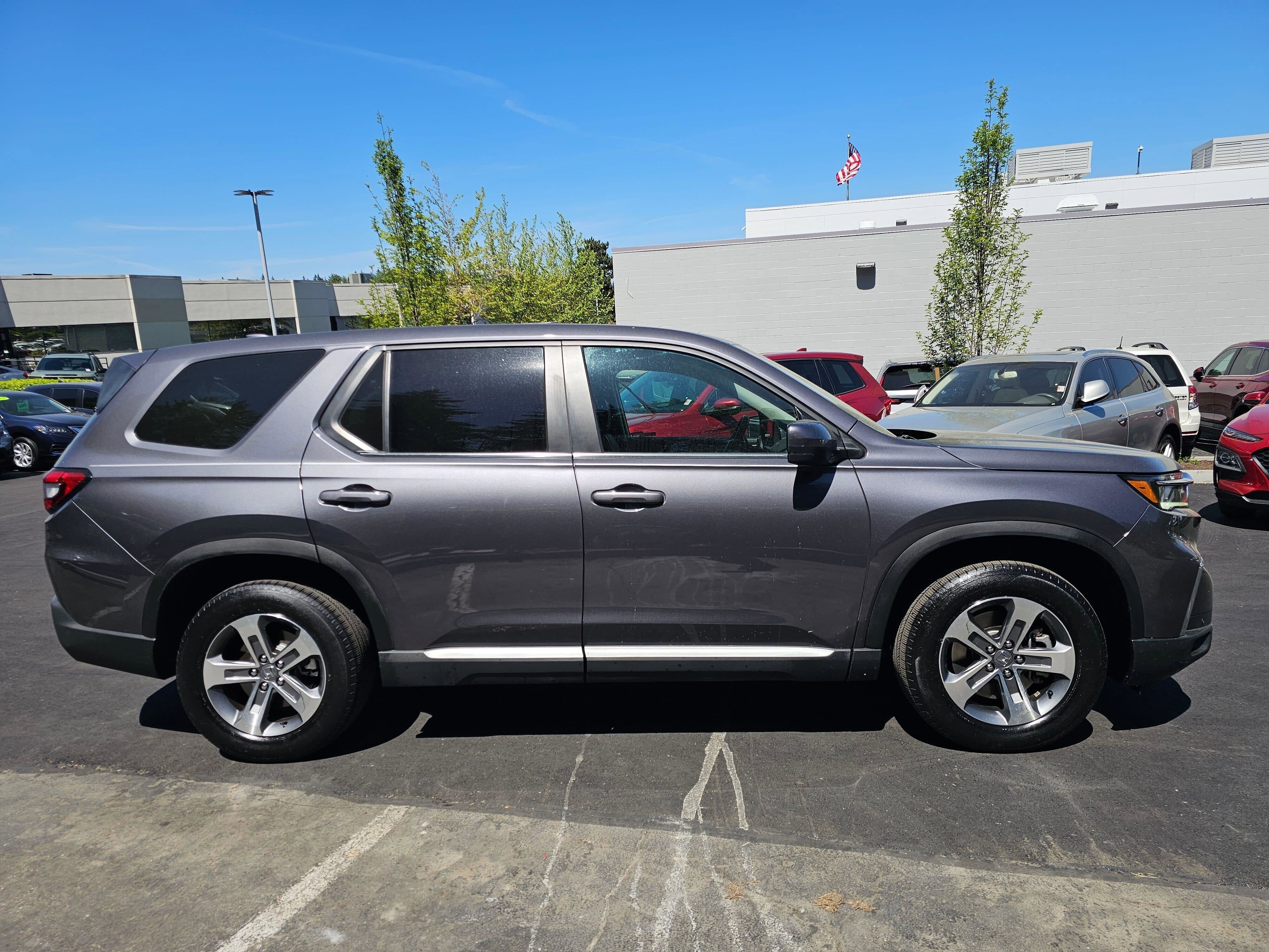 2023 Honda Pilot EX-L 8 Passenger