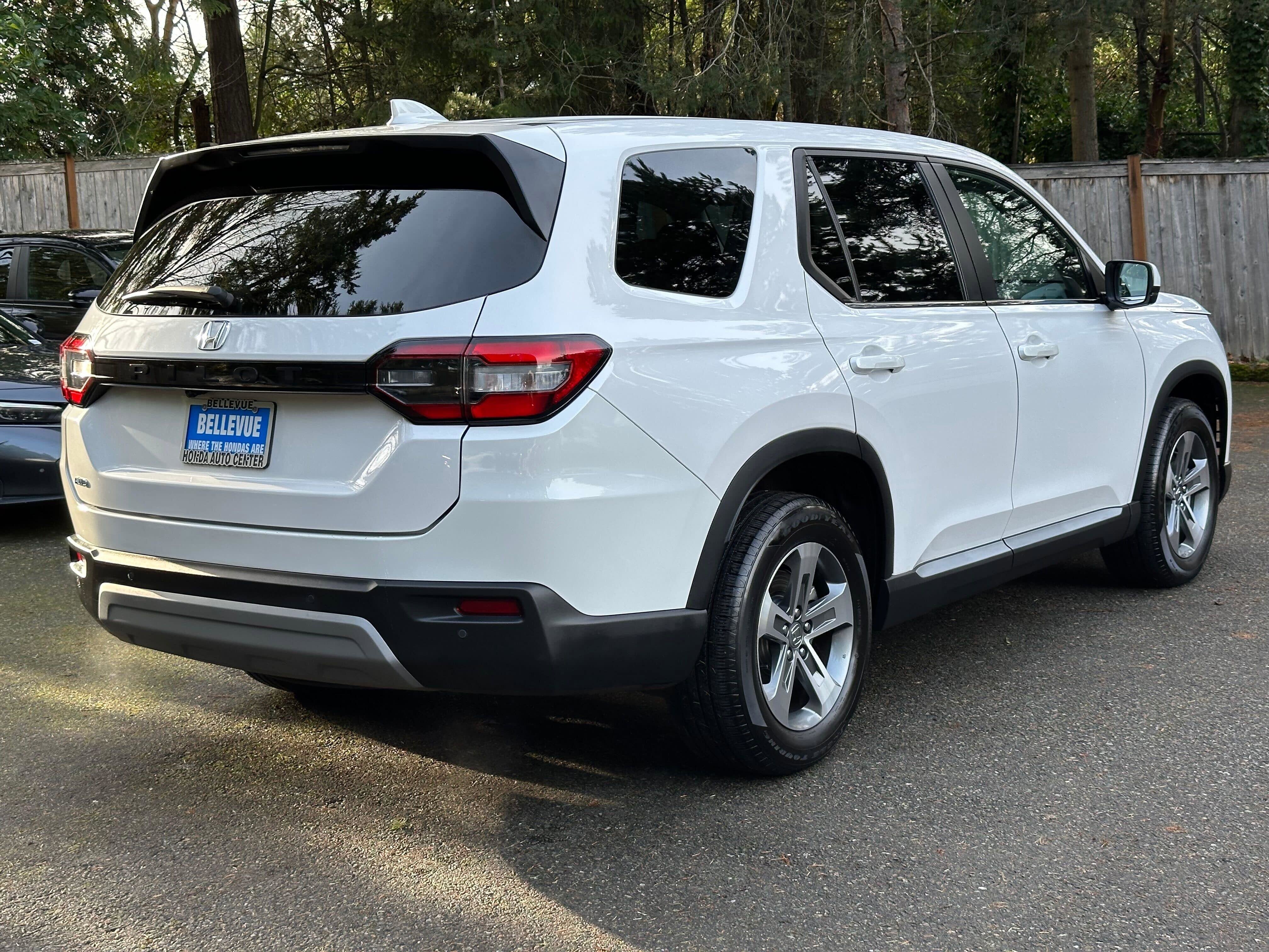 2023 Honda Pilot EX-L 7 Passenger