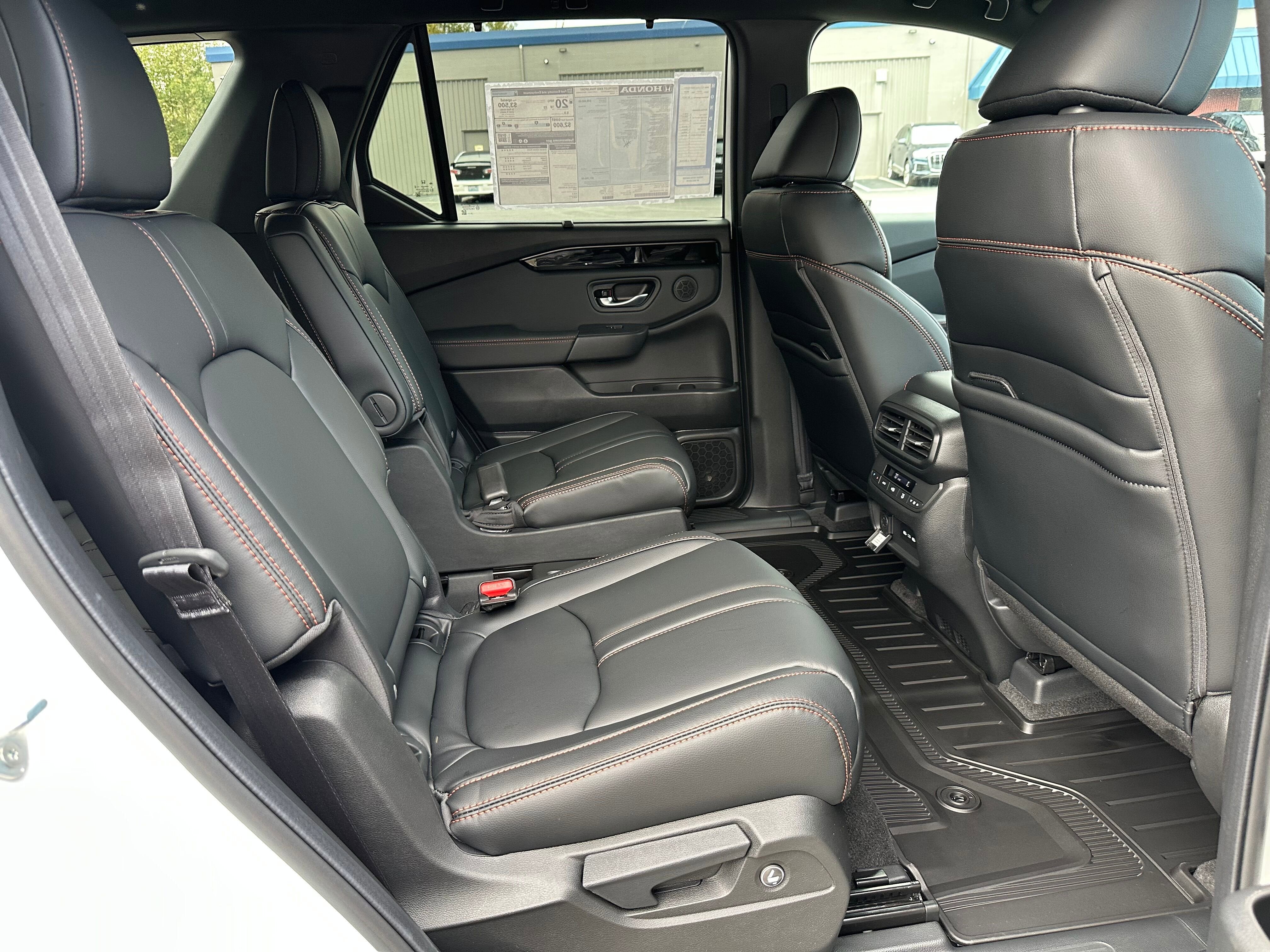 2025 Honda Pilot TrailSport