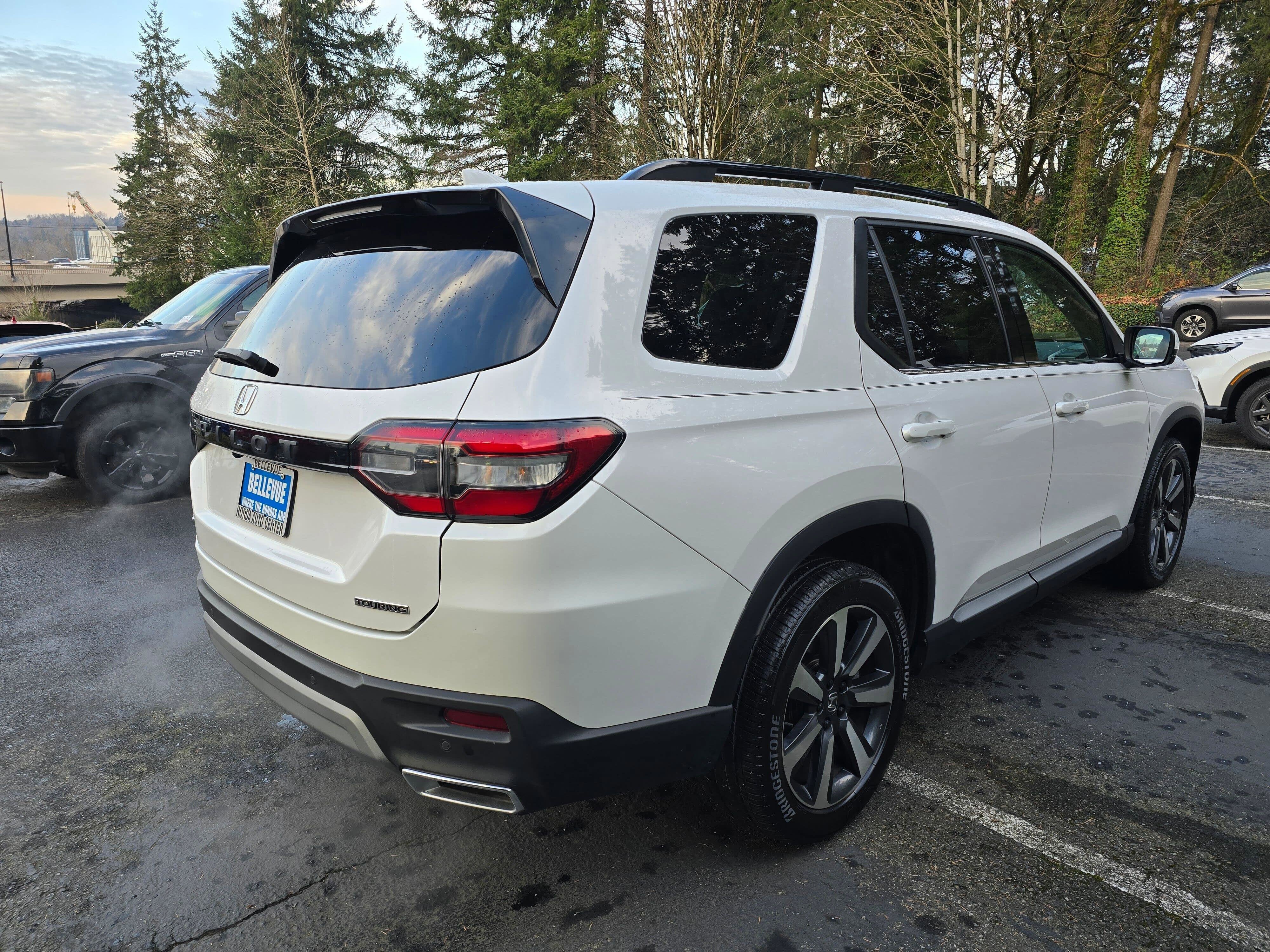 2023 Honda Pilot Touring