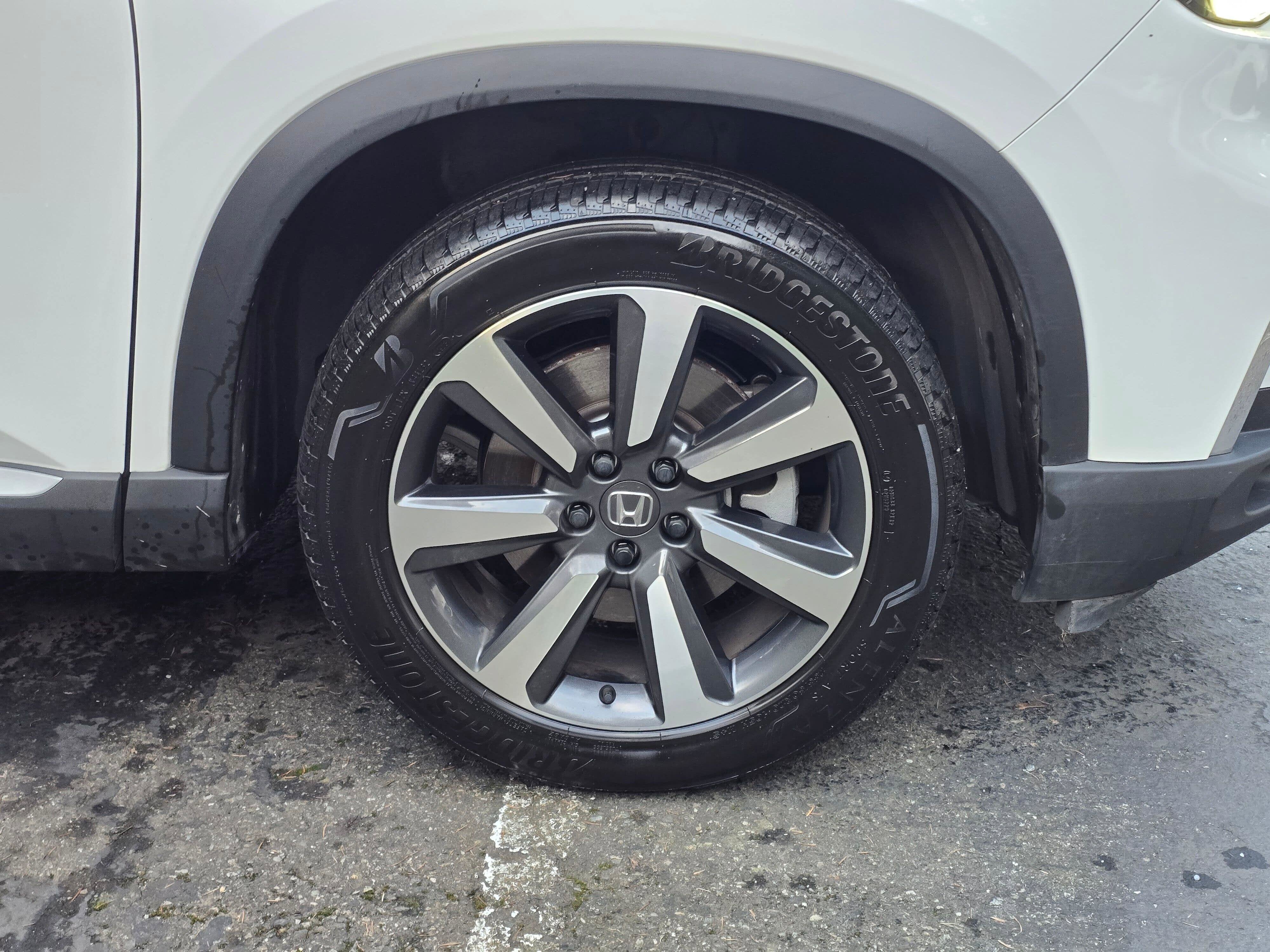 2023 Honda Pilot Touring