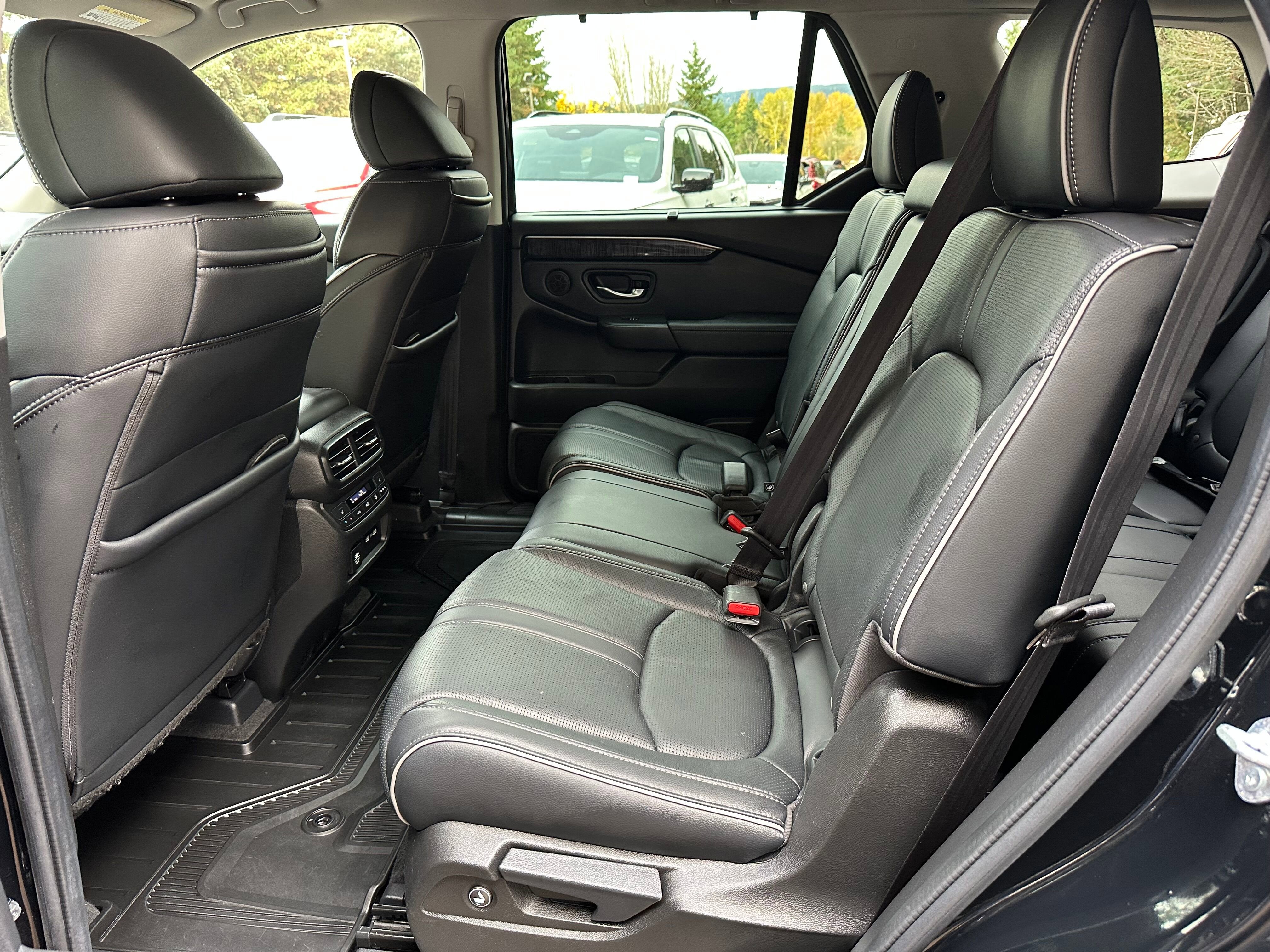 2023 Honda Pilot Elite