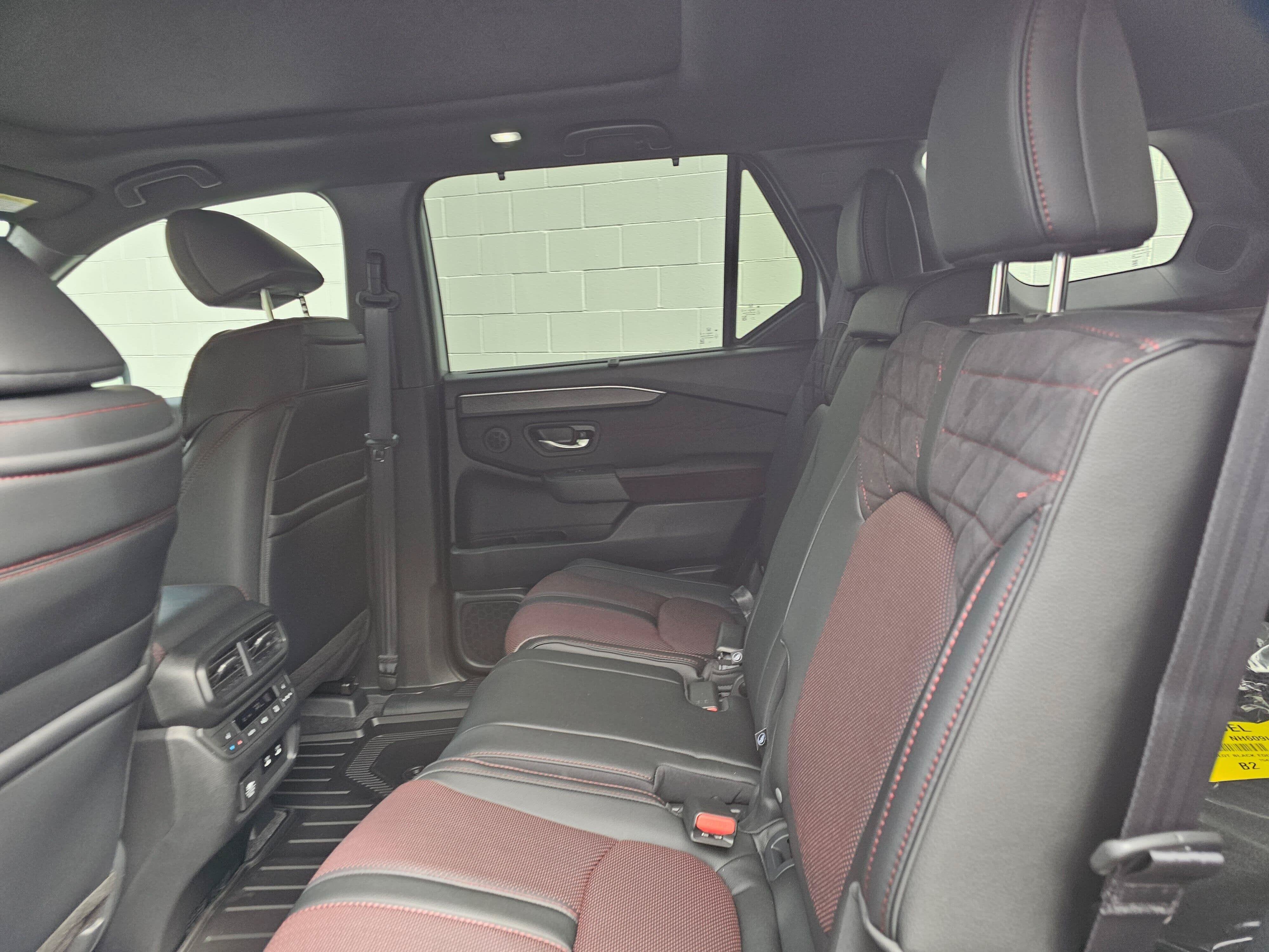 2026 Honda Pilot Black Edition
