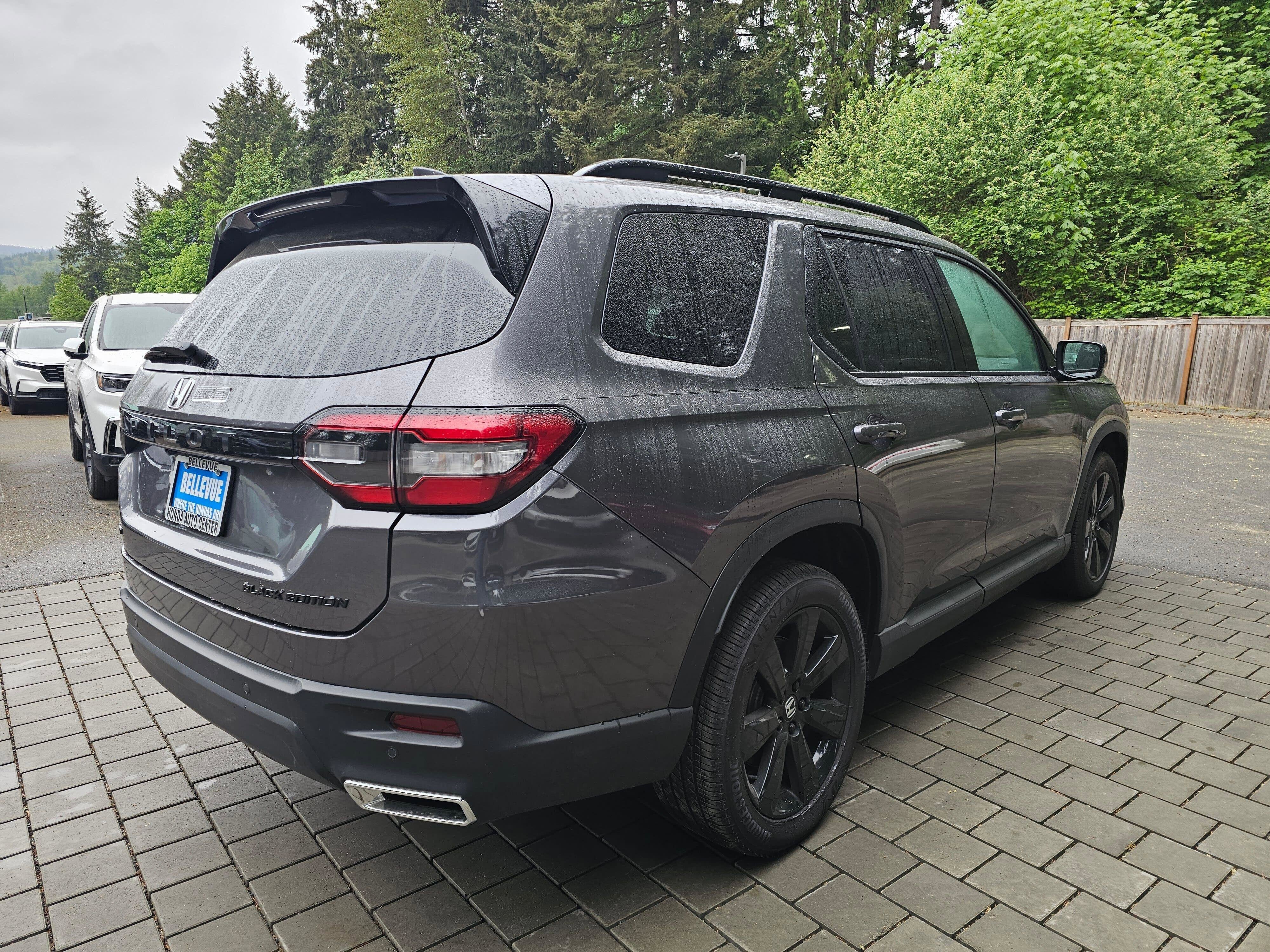 2025 Honda Pilot Black Edition