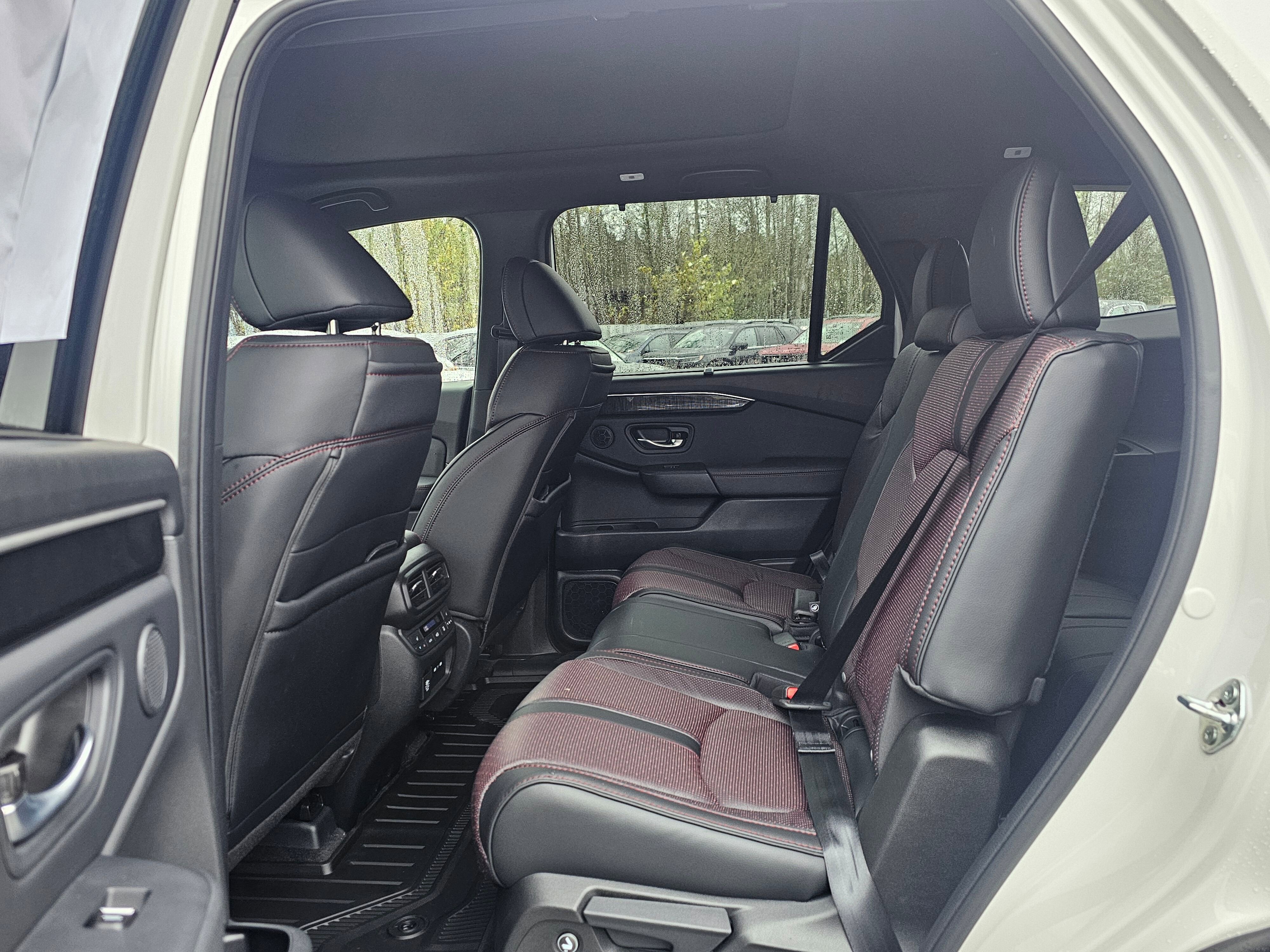 2025 Honda Pilot Black Edition