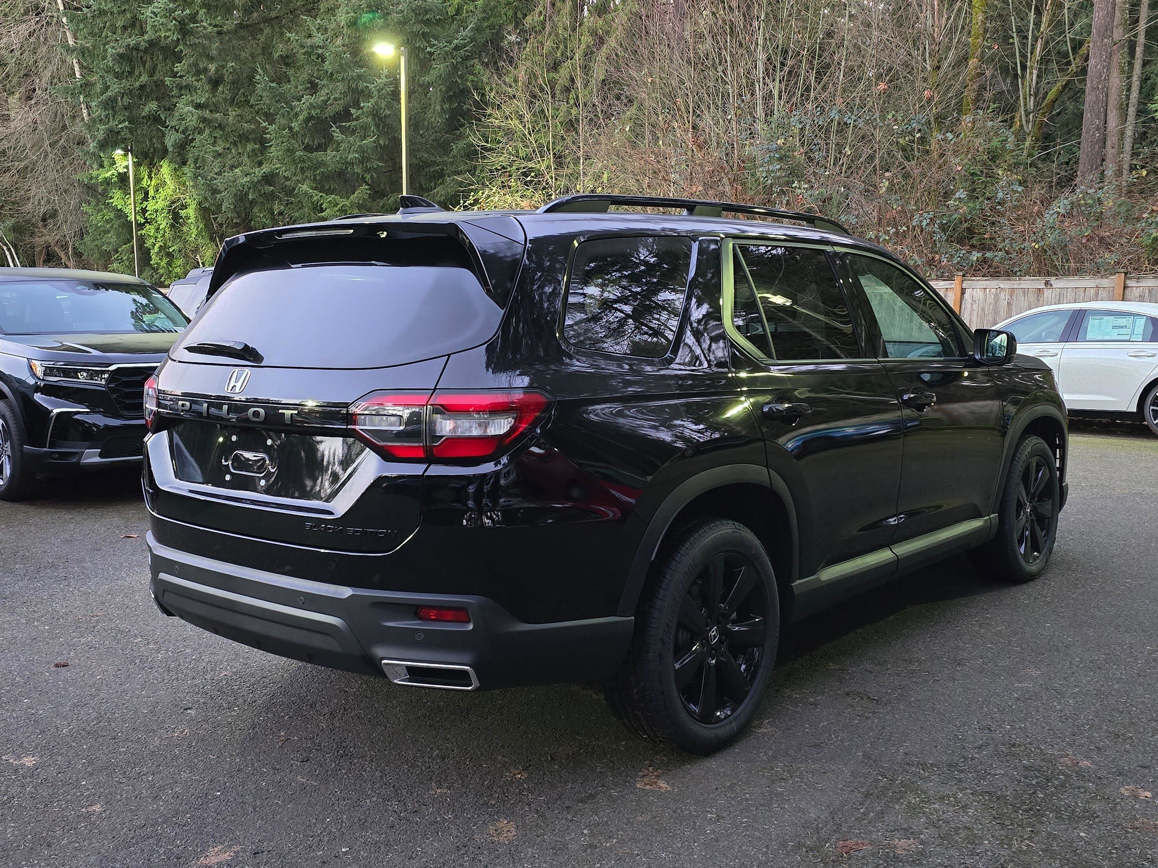 2025 Honda Pilot Black Edition