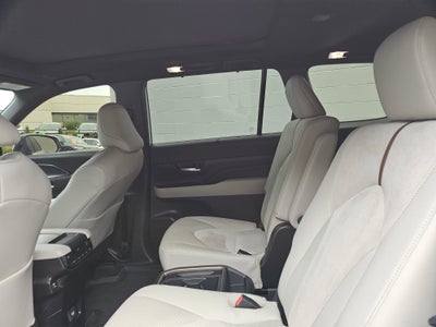 2024 Toyota Grand Highlander Hybrid MAX Limited