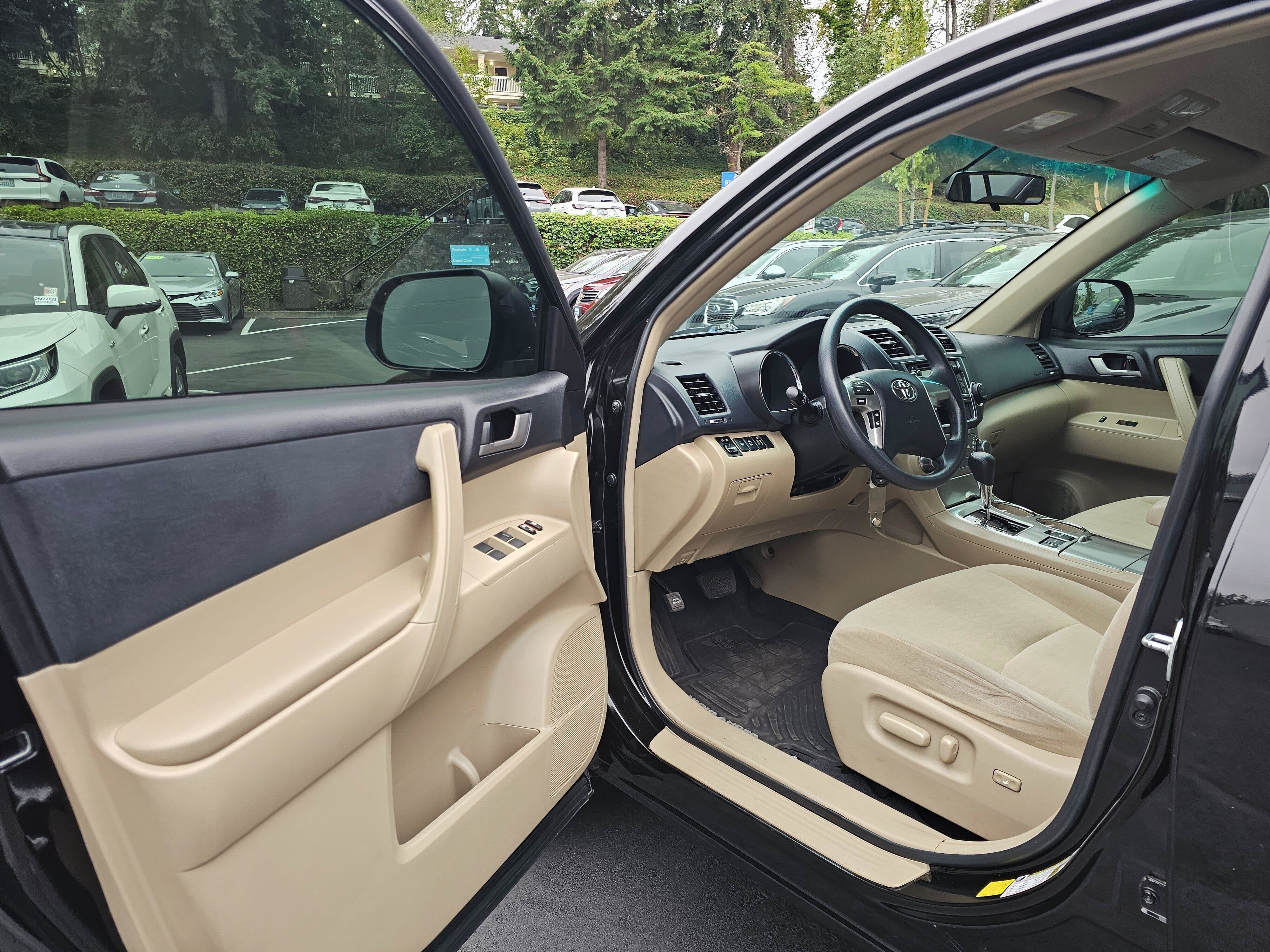 2013 Toyota Highlander Plus