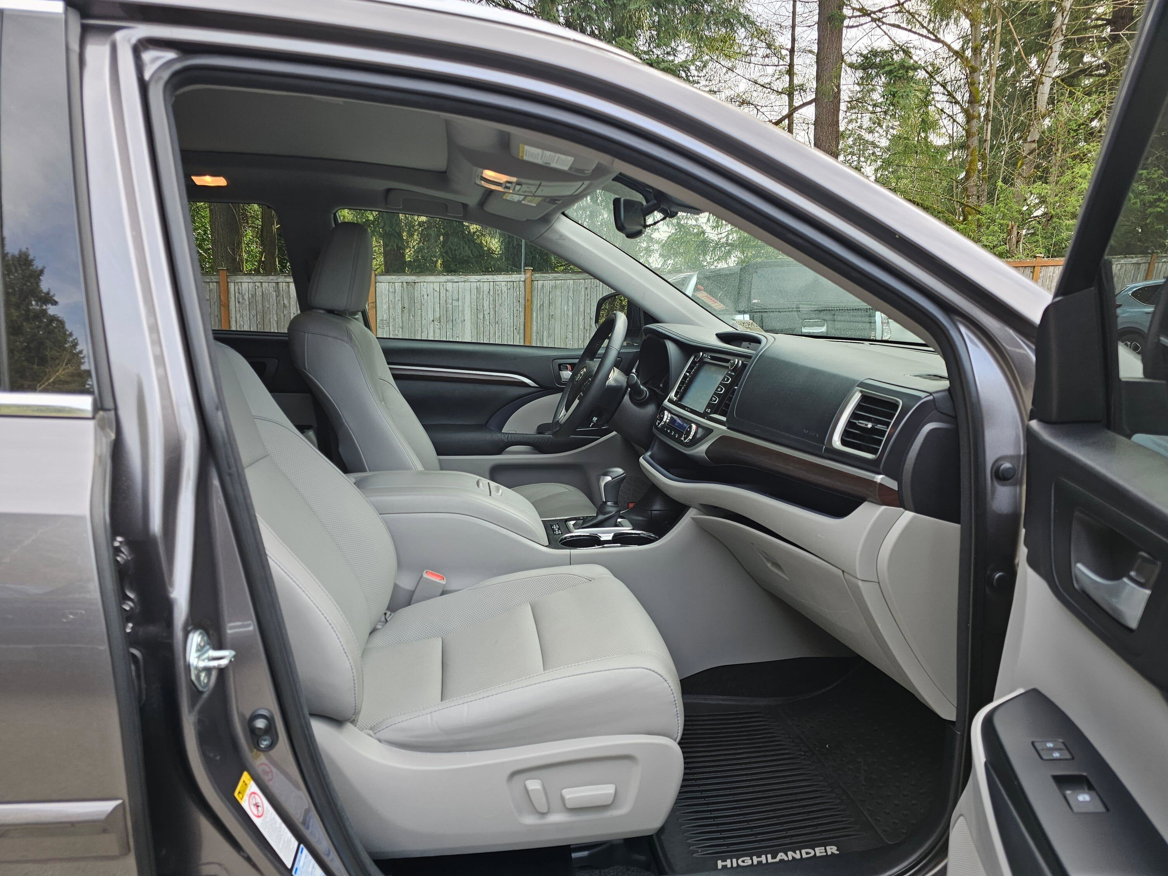 2015 Toyota Highlander Hybrid Limited Platinum