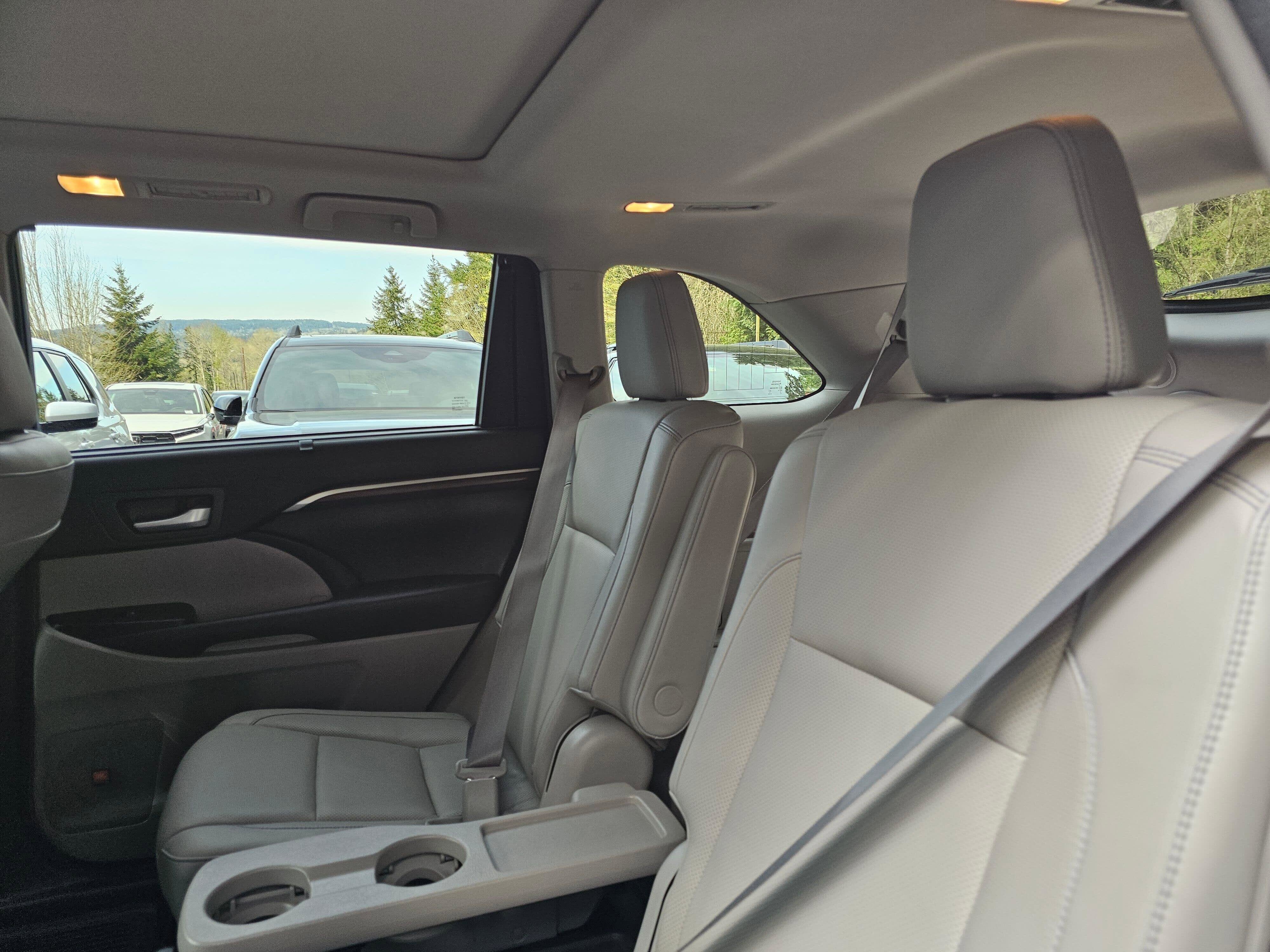 2015 Toyota Highlander Hybrid Limited Platinum