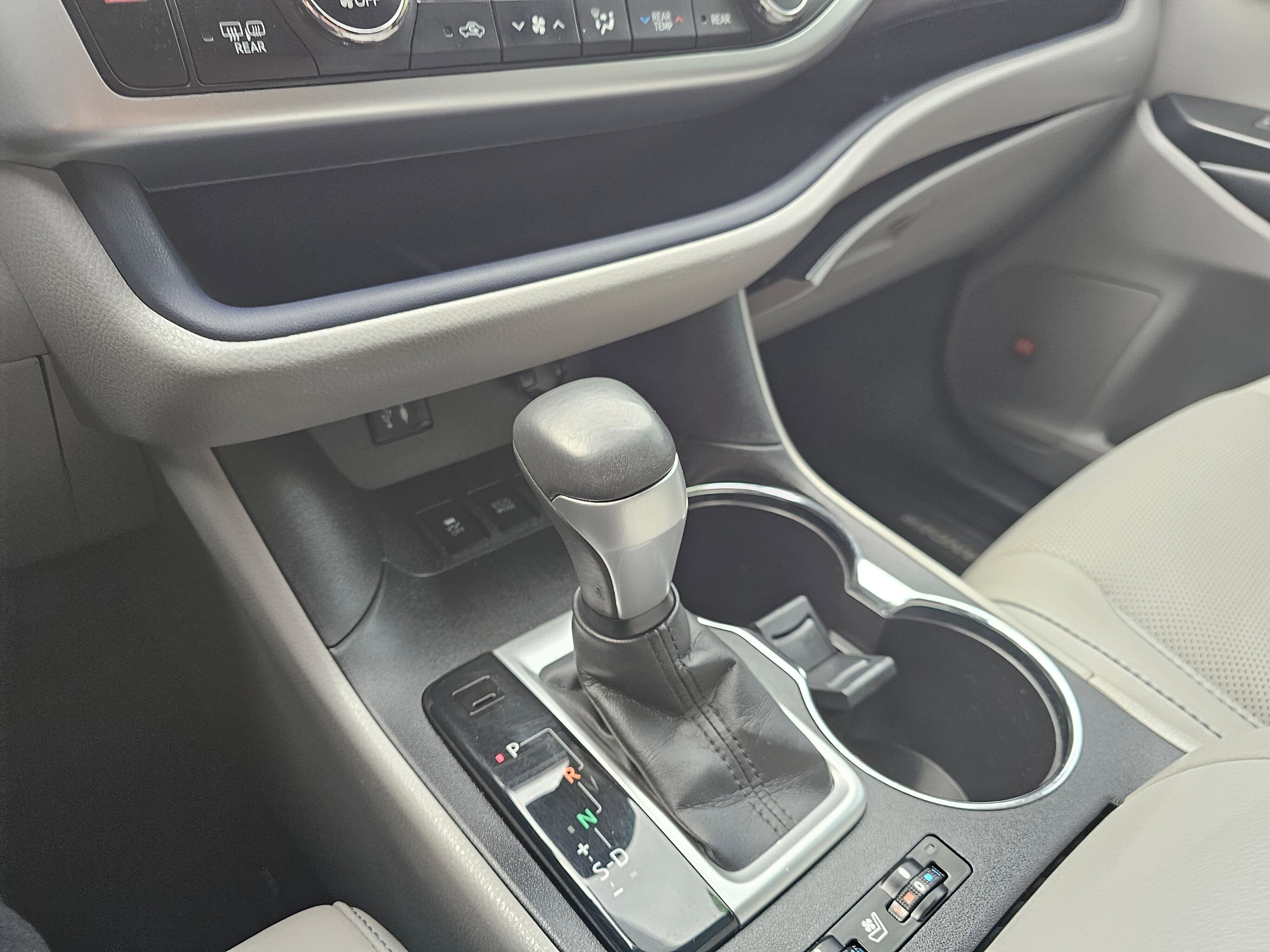 2015 Toyota Highlander Hybrid Limited Platinum