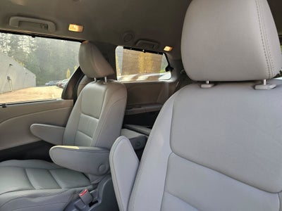 2020 Toyota Sienna XLE