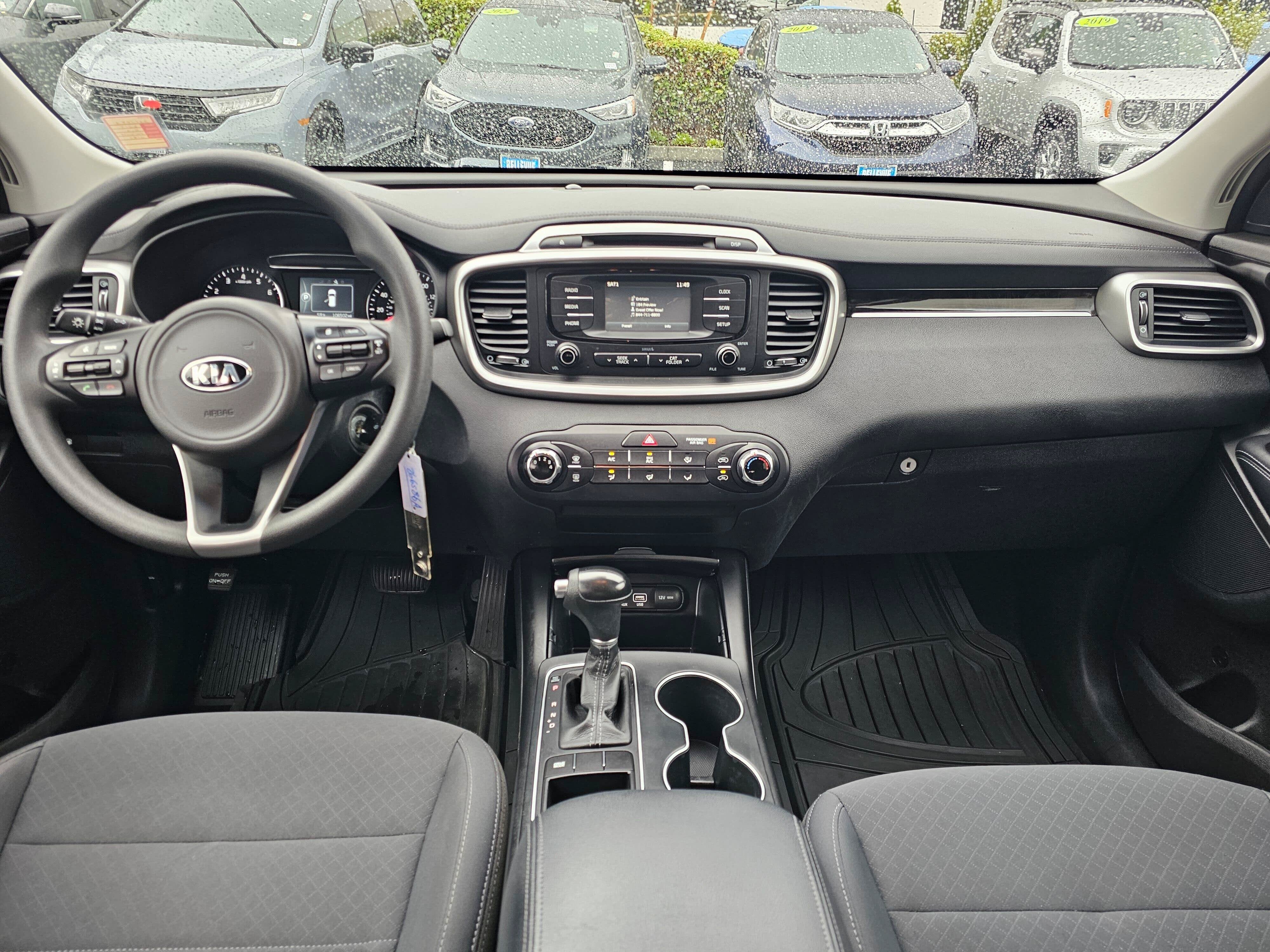 2017 Kia Sorento LX