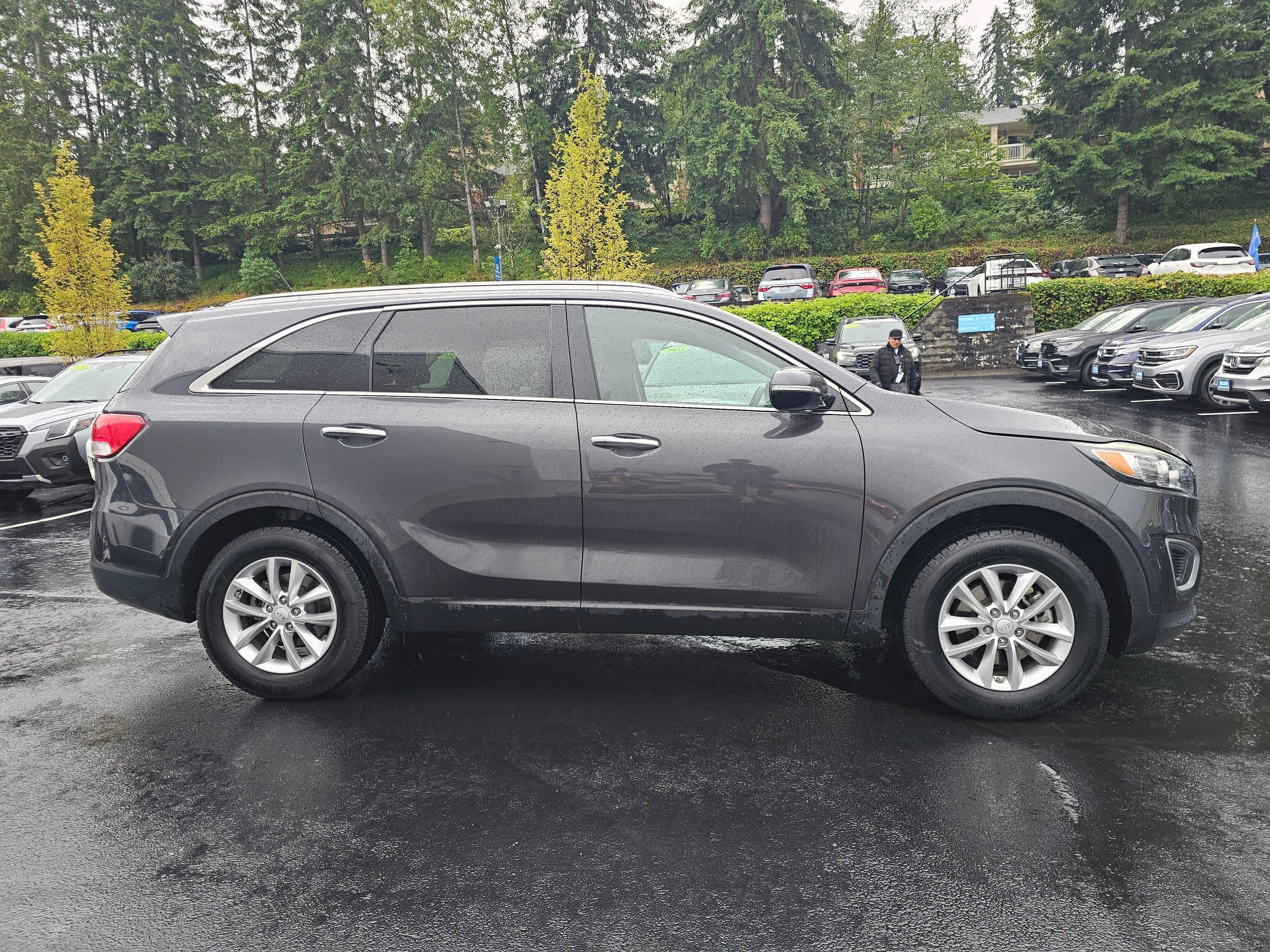 2017 Kia Sorento LX