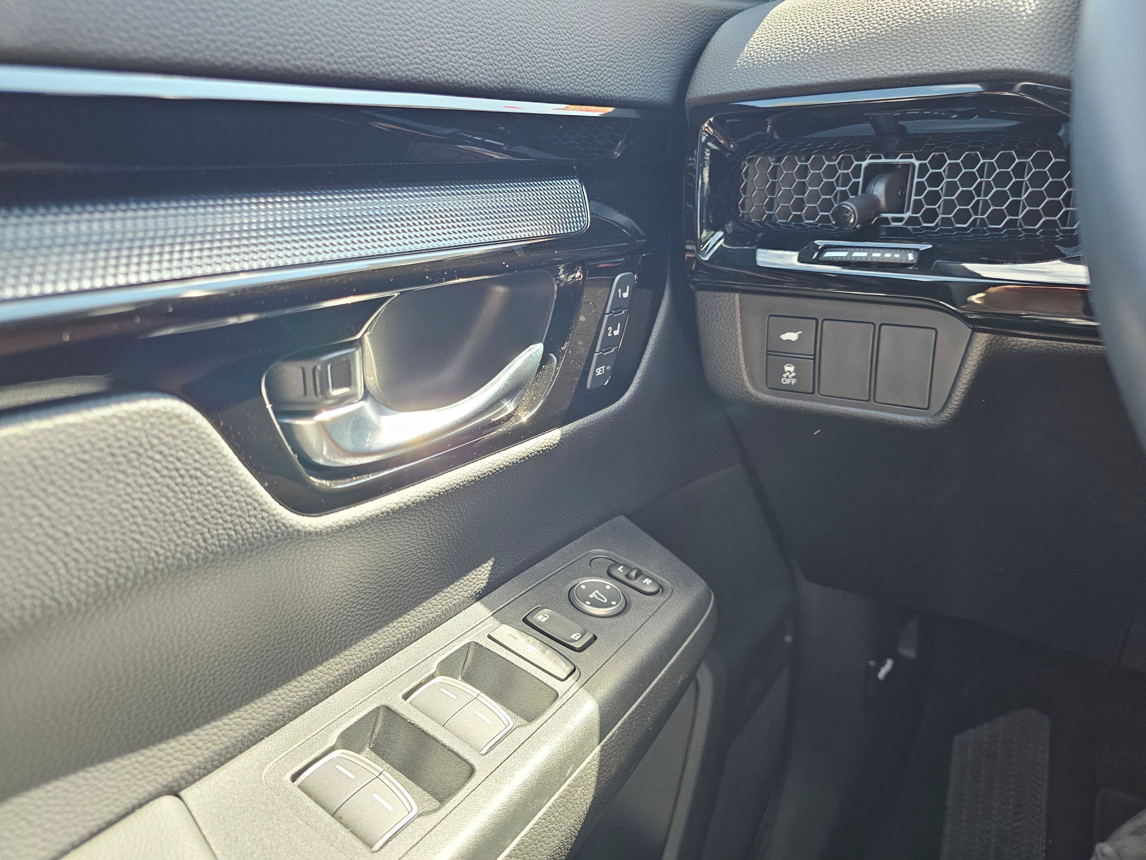 2024 Honda CR-V Sport Touring - Photo 32