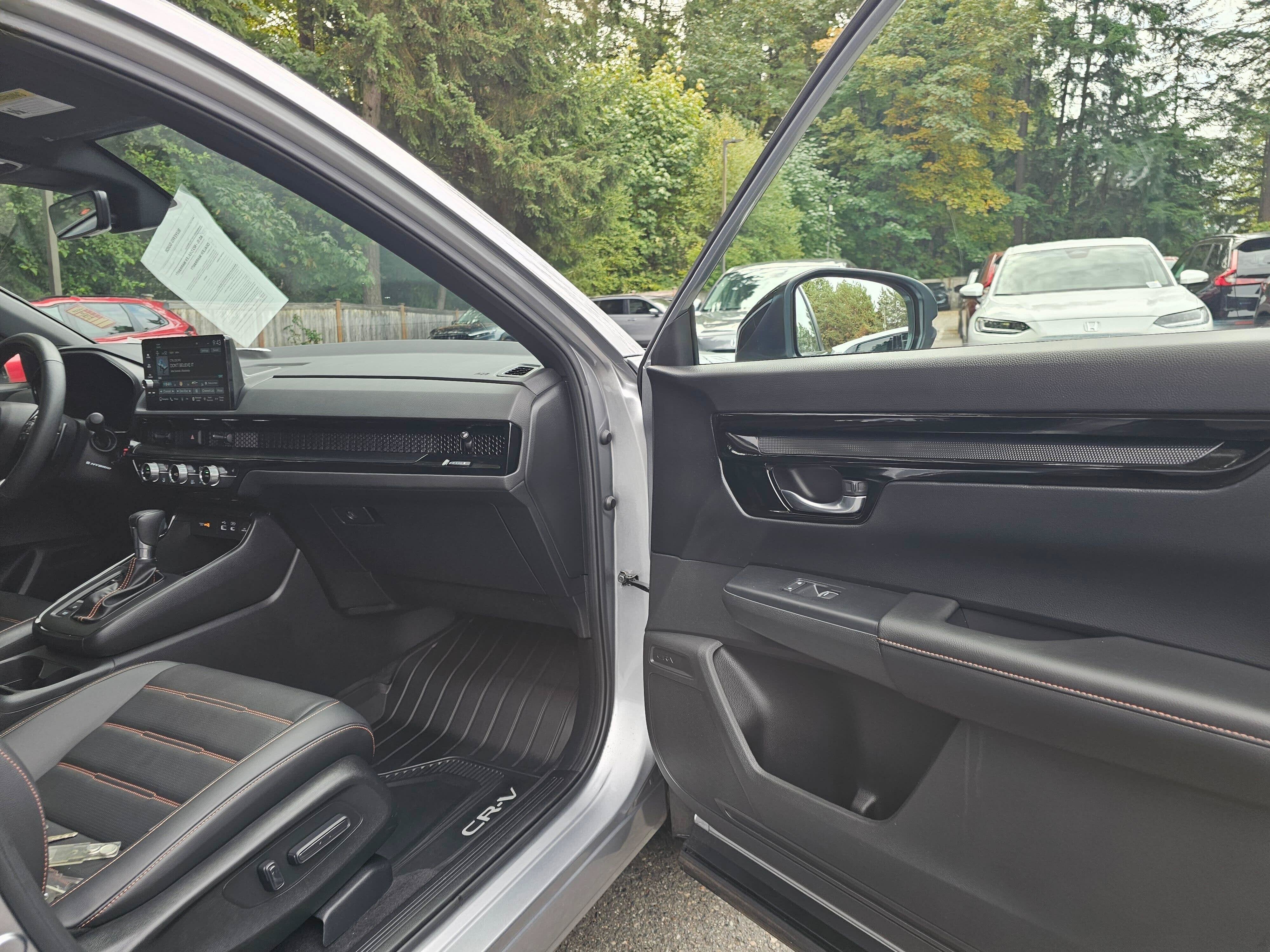 2024 Honda CR-V Sport Touring - Photo 12