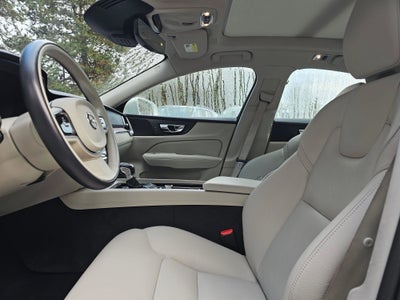 2020 Volvo S60 Momentum