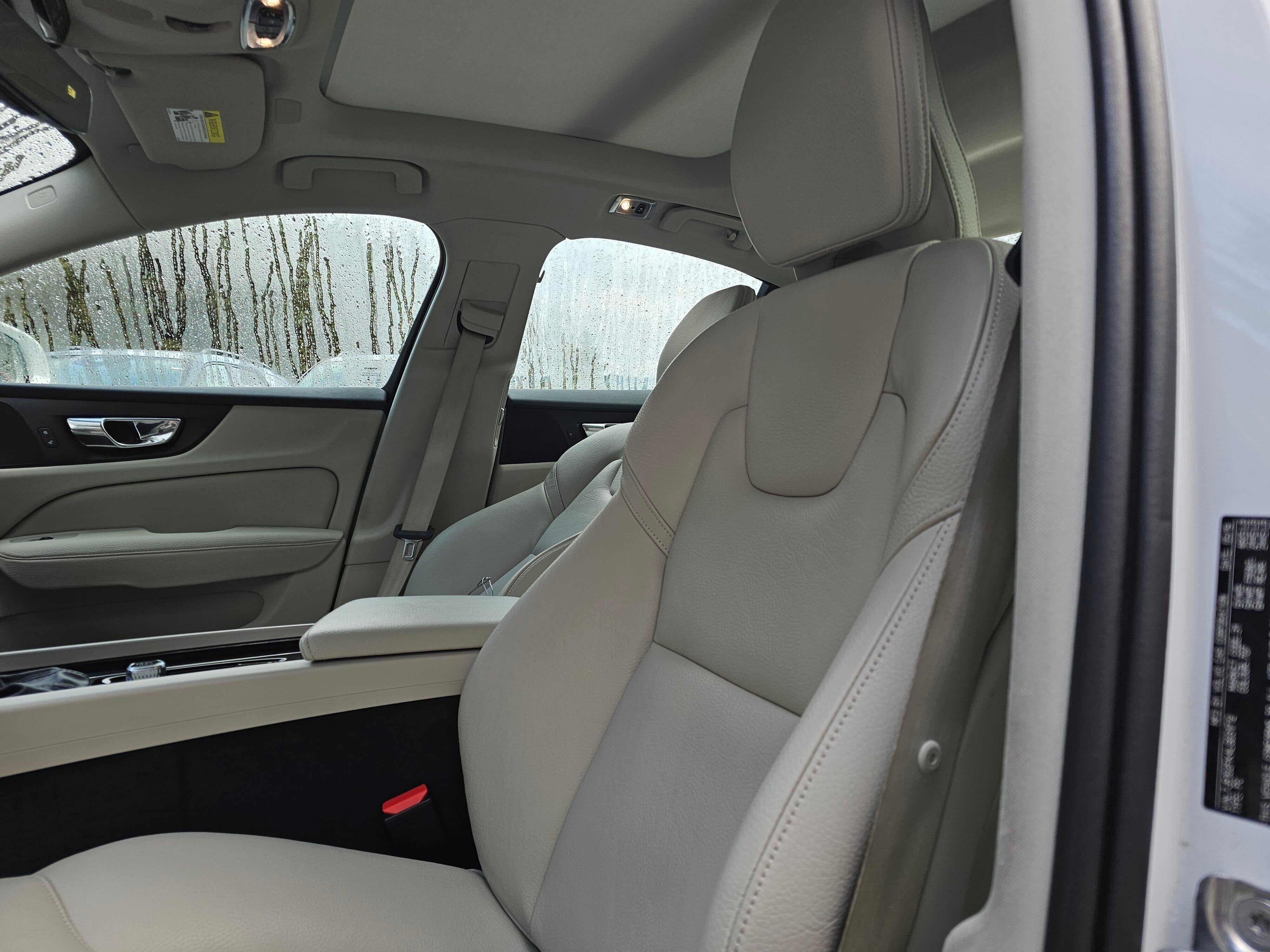 2020 Volvo S60 Momentum