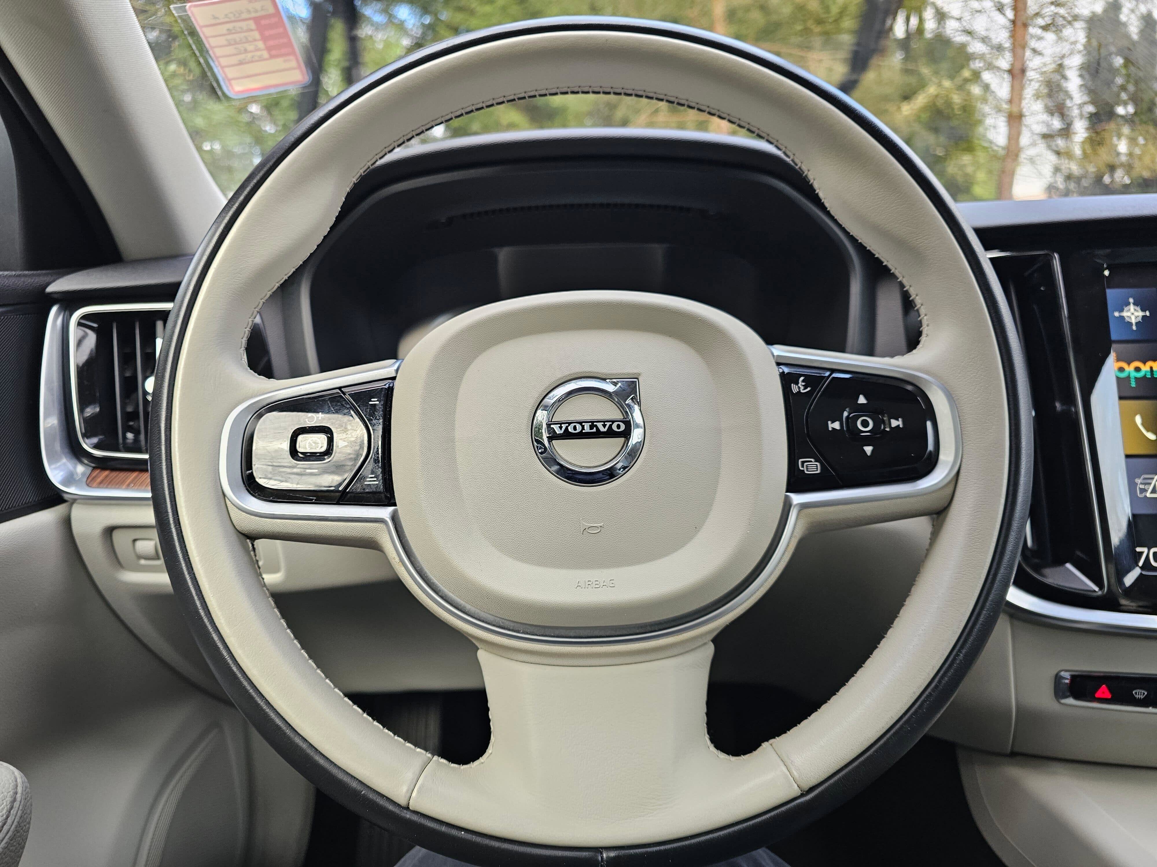 2020 Volvo S60 Momentum