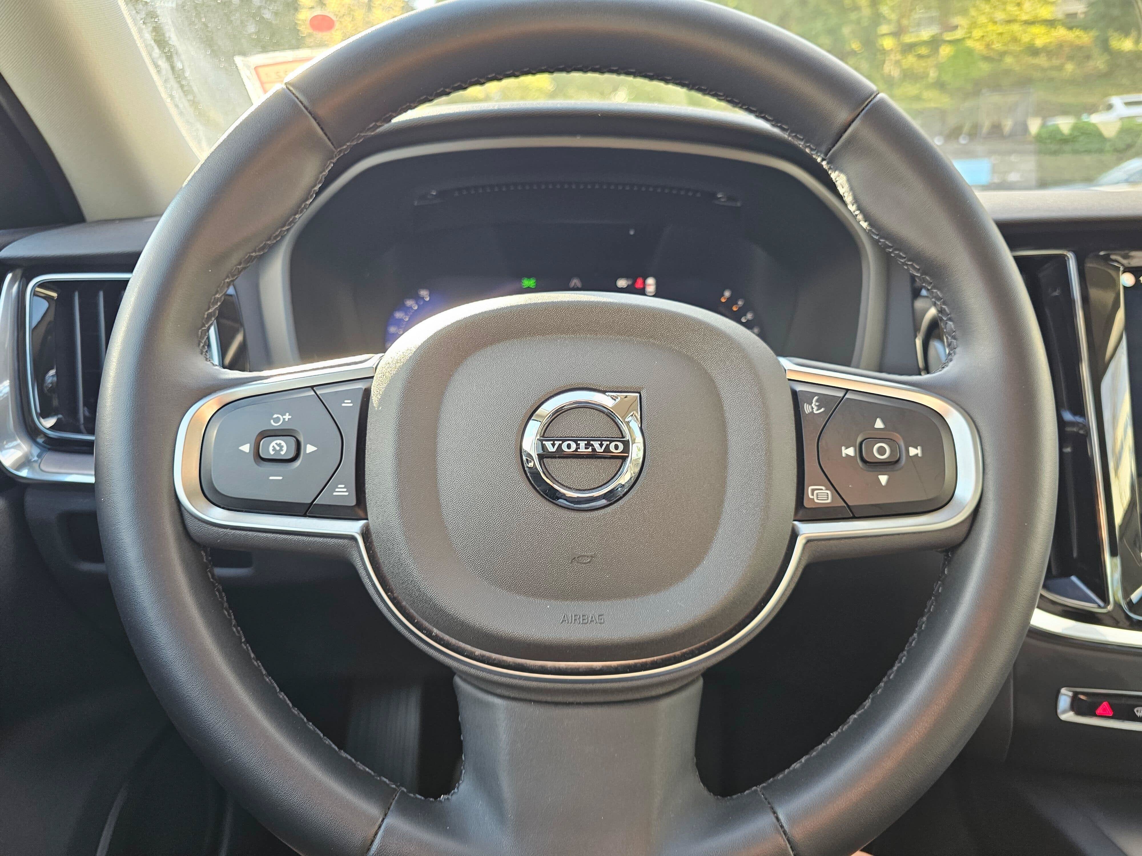 2025 Volvo S60 Core
