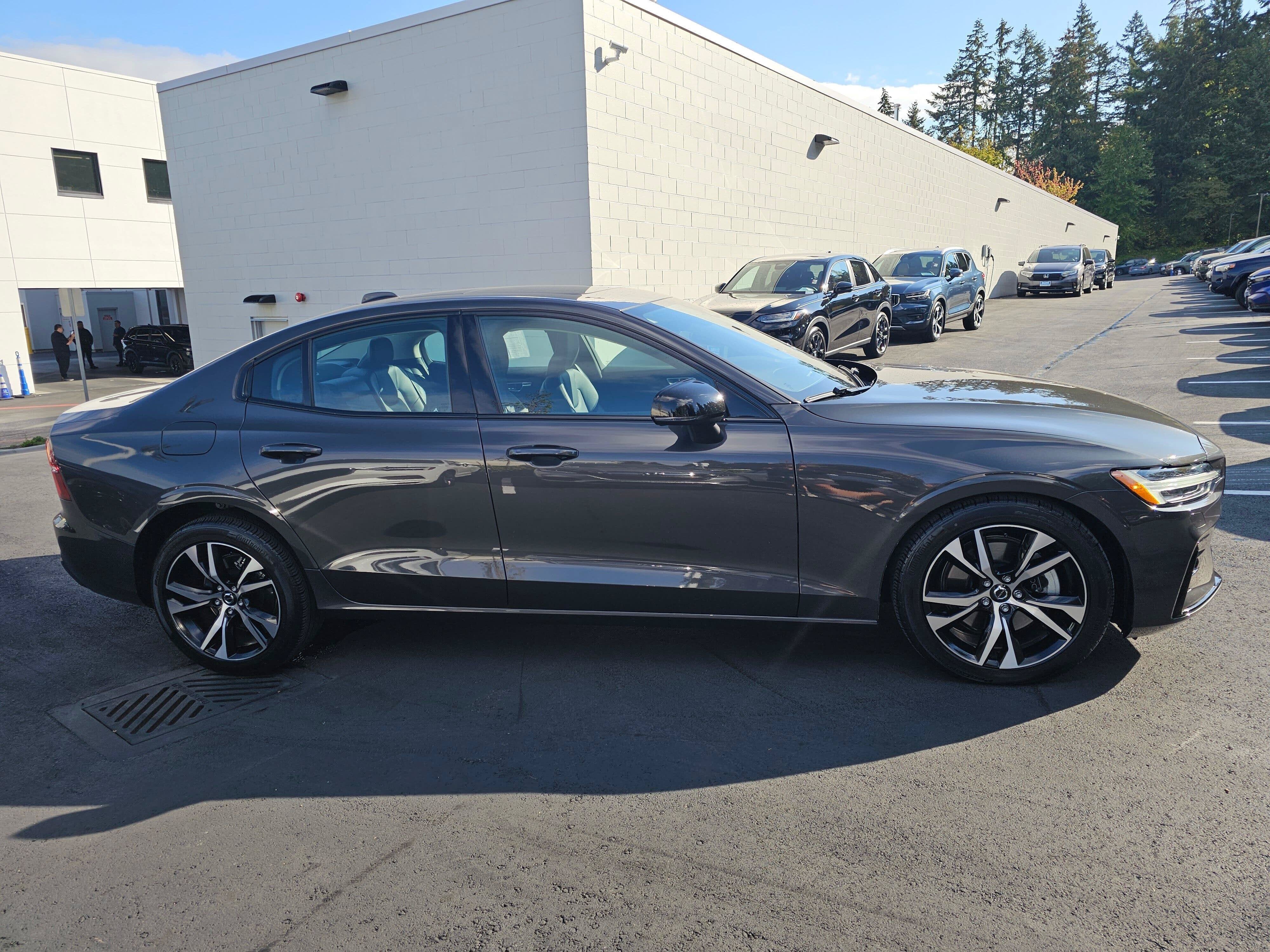 2025 Volvo S60 Core
