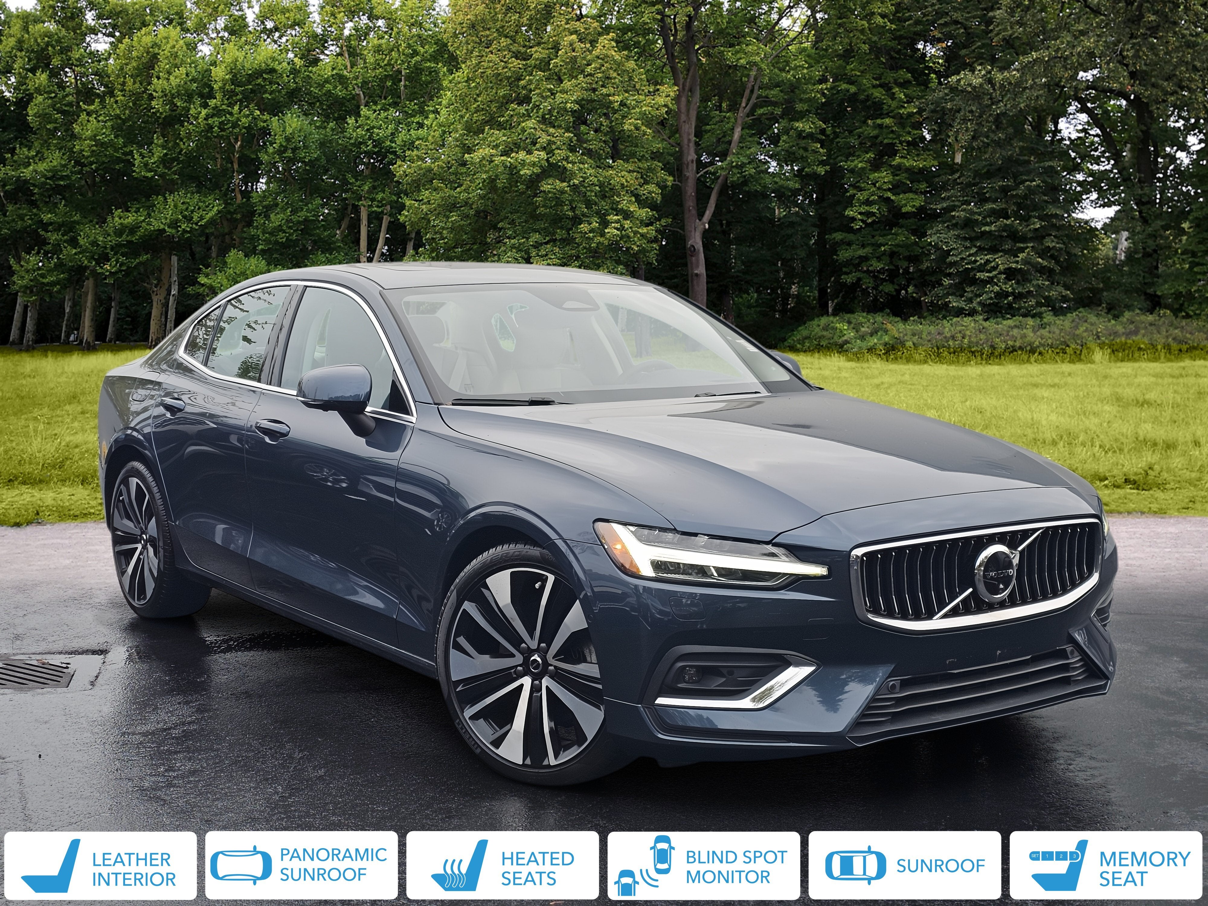 2023 Volvo S60 Ultimate Bright Theme