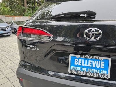 2025 Toyota Corolla Cross XLE