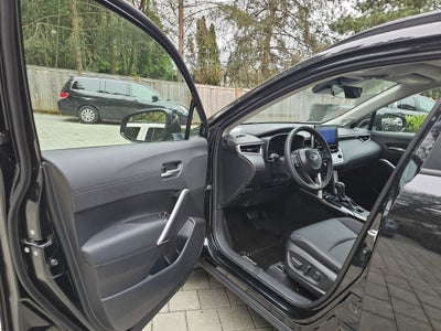 2025 Toyota Corolla Cross XLE
