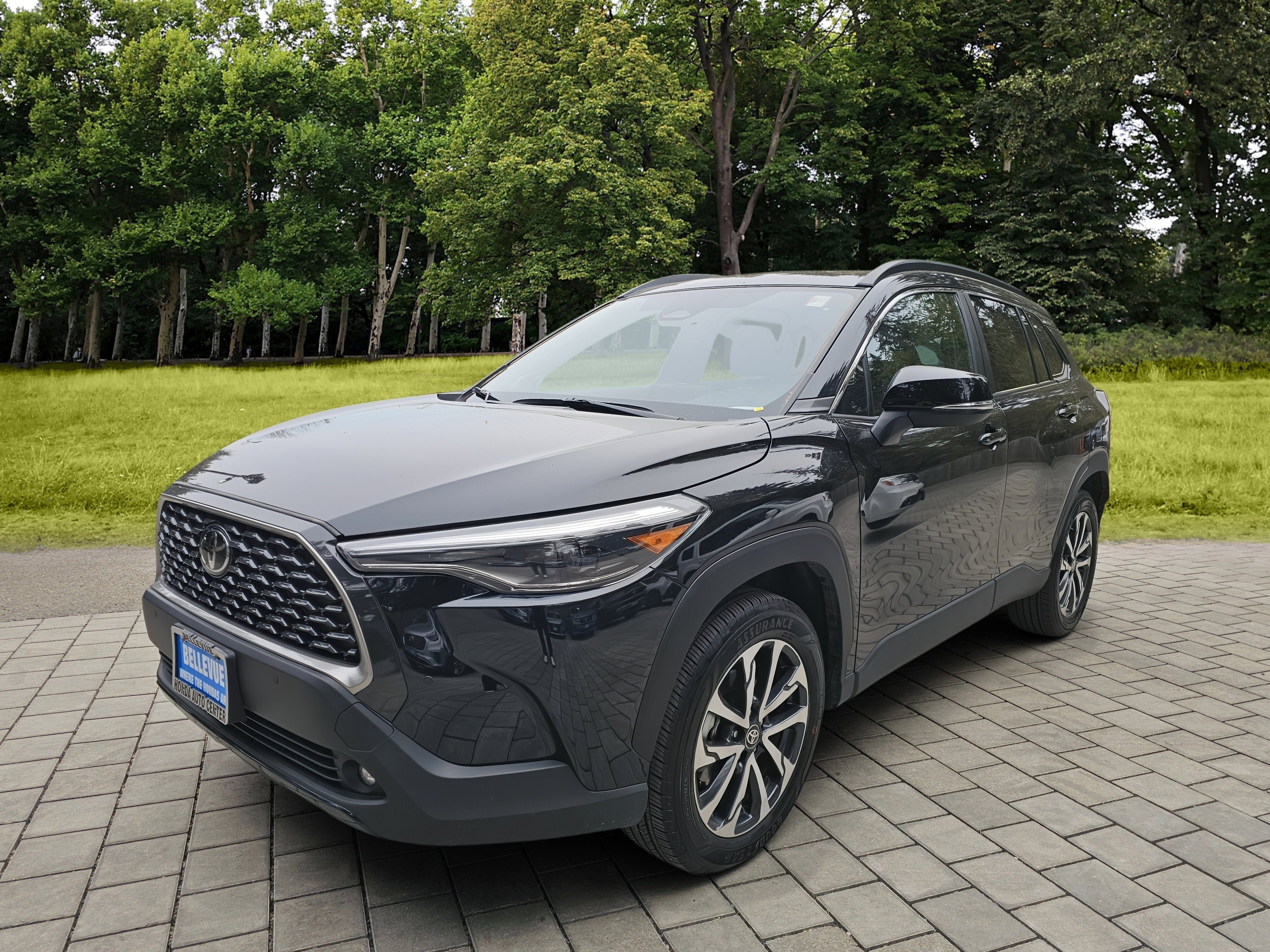 2025 Toyota Corolla Cross XLE