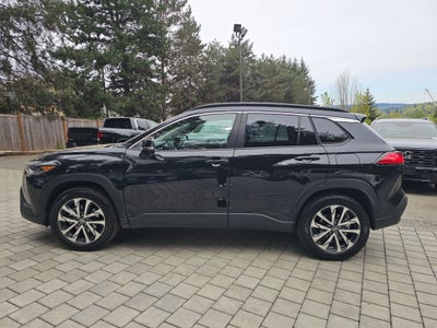 2025 Toyota Corolla Cross XLE