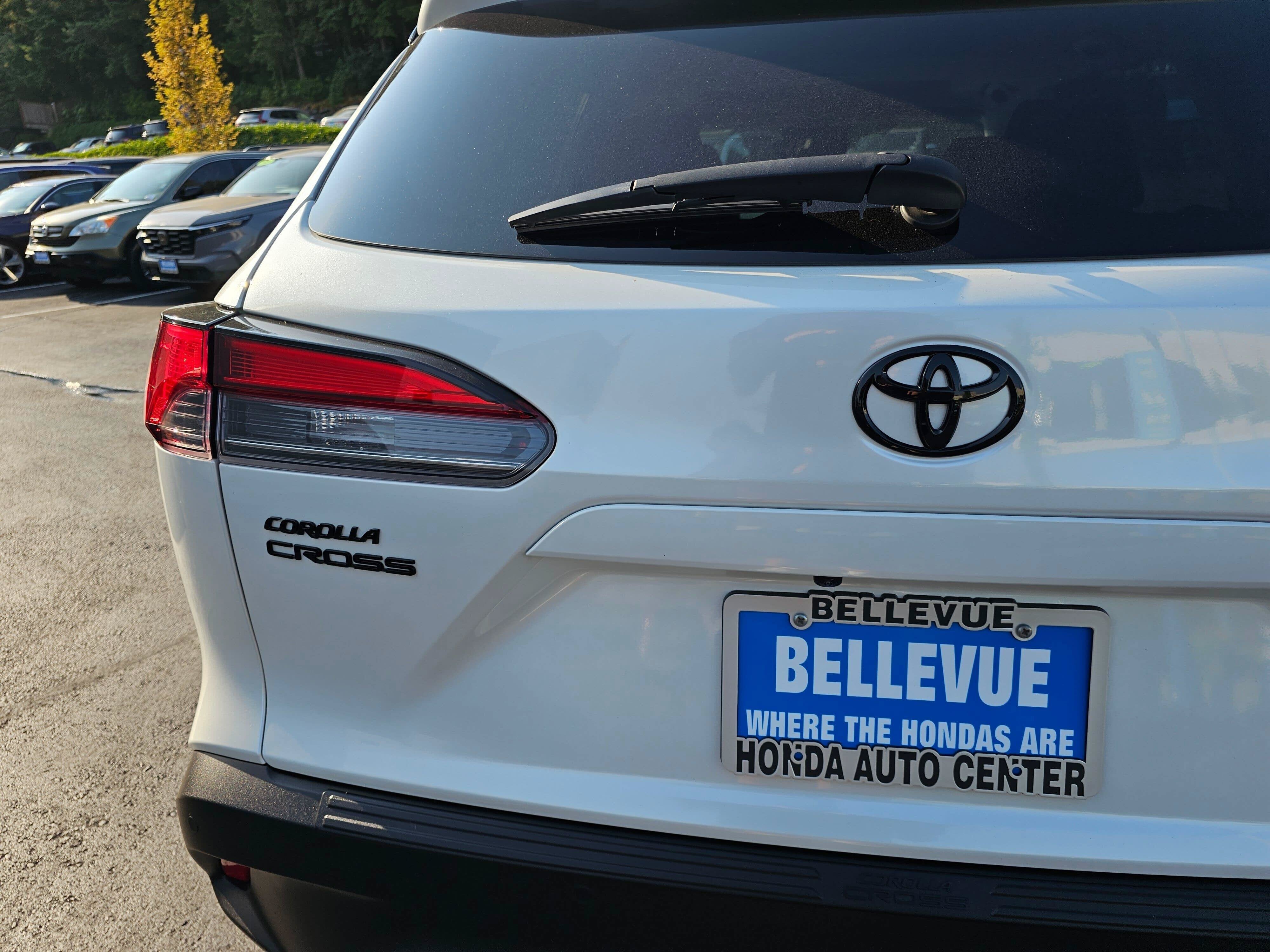 2023 Toyota Corolla Cross XLE