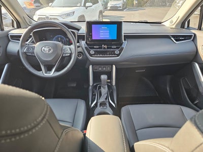 2023 Toyota Corolla Cross XLE