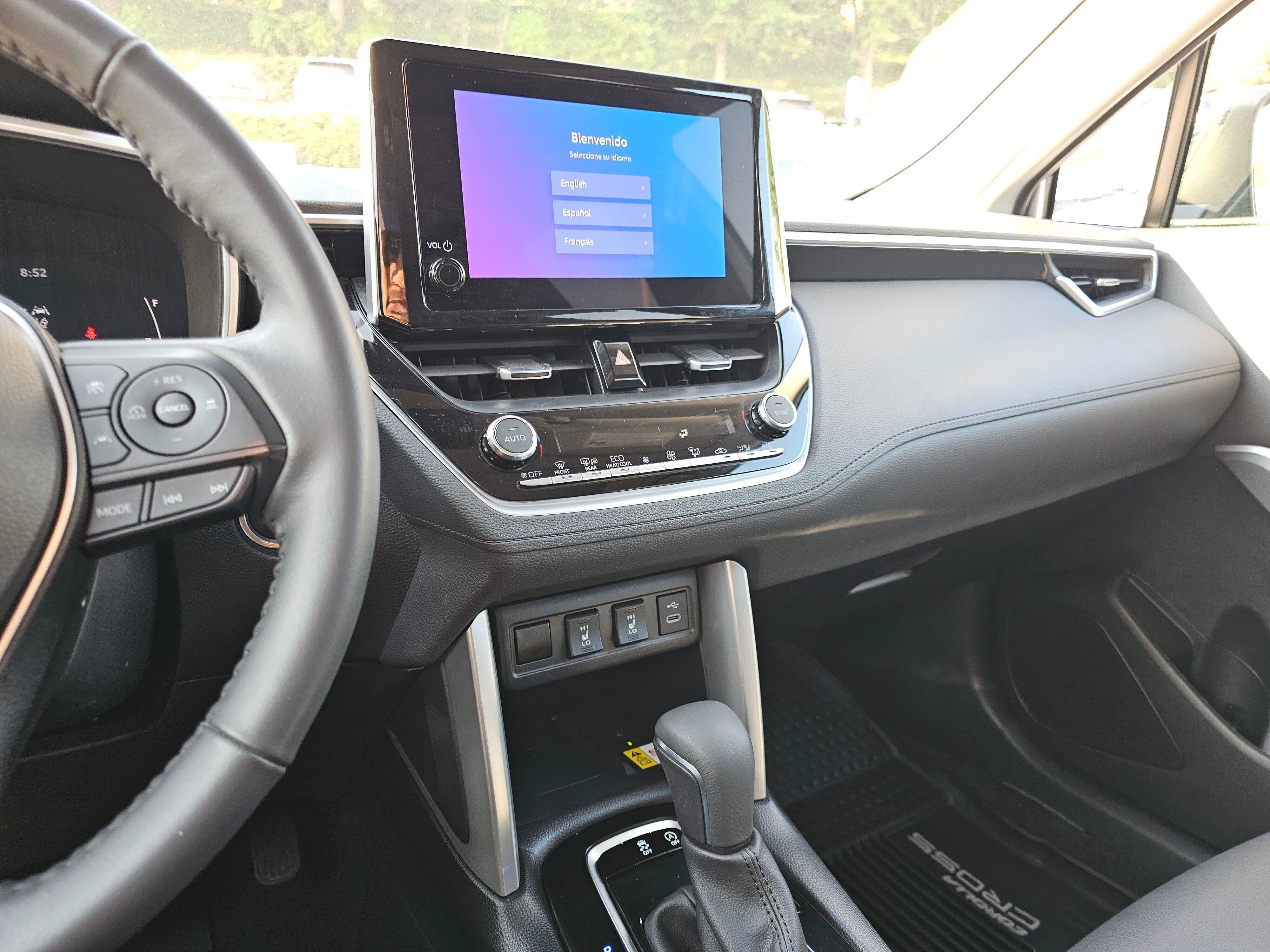 2023 Toyota Corolla Cross XLE