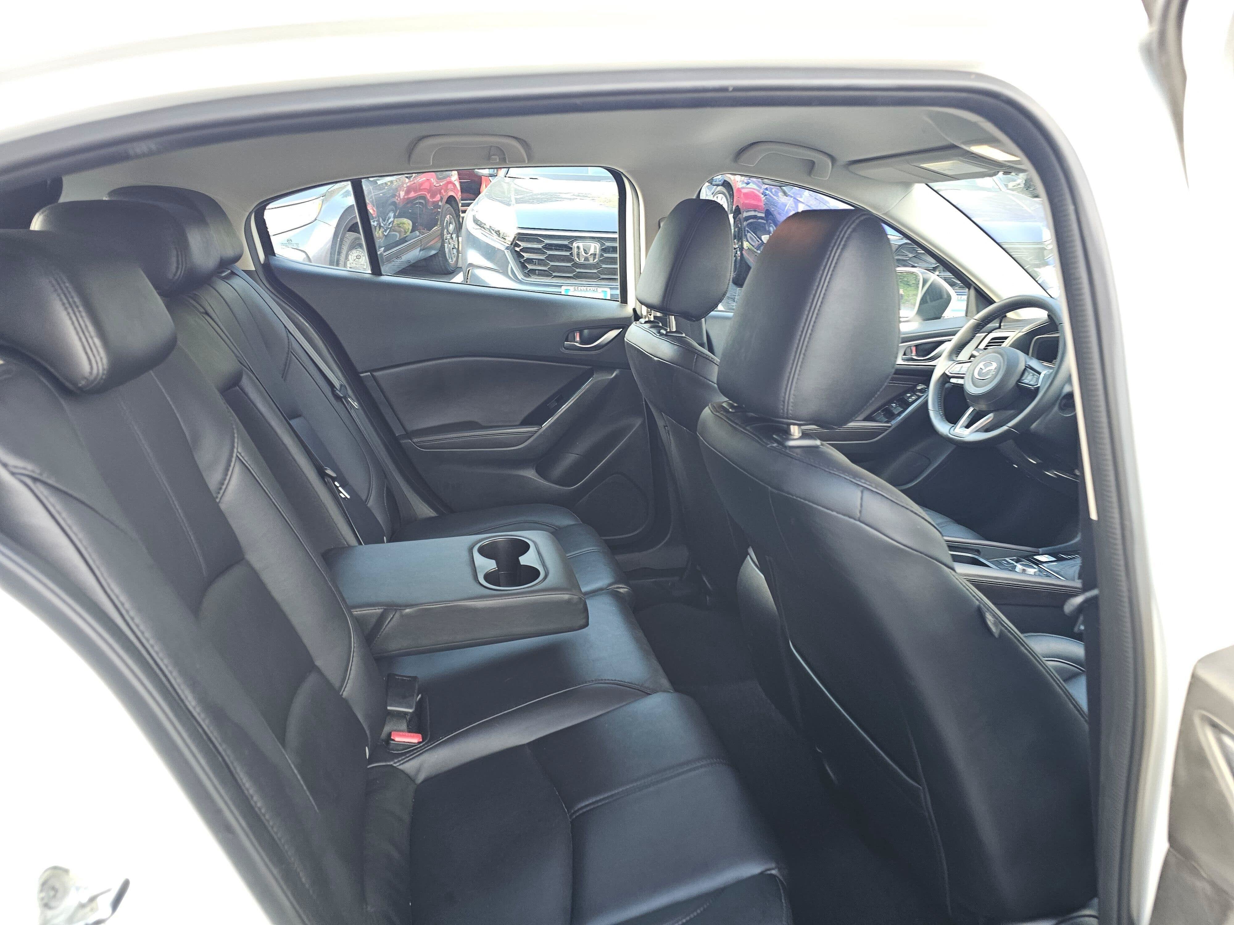 2017 Mazda Mazda3 5-Door Touring